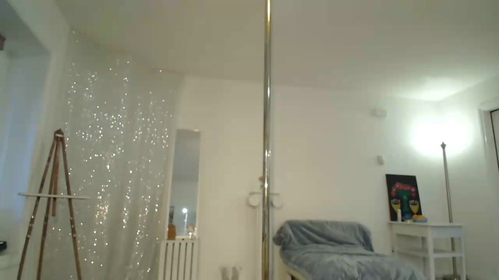 Gallery image thumbnail from ClitorisQueen's myfreecams stream on, 05/05/2026, 01:26 image 15 of 20