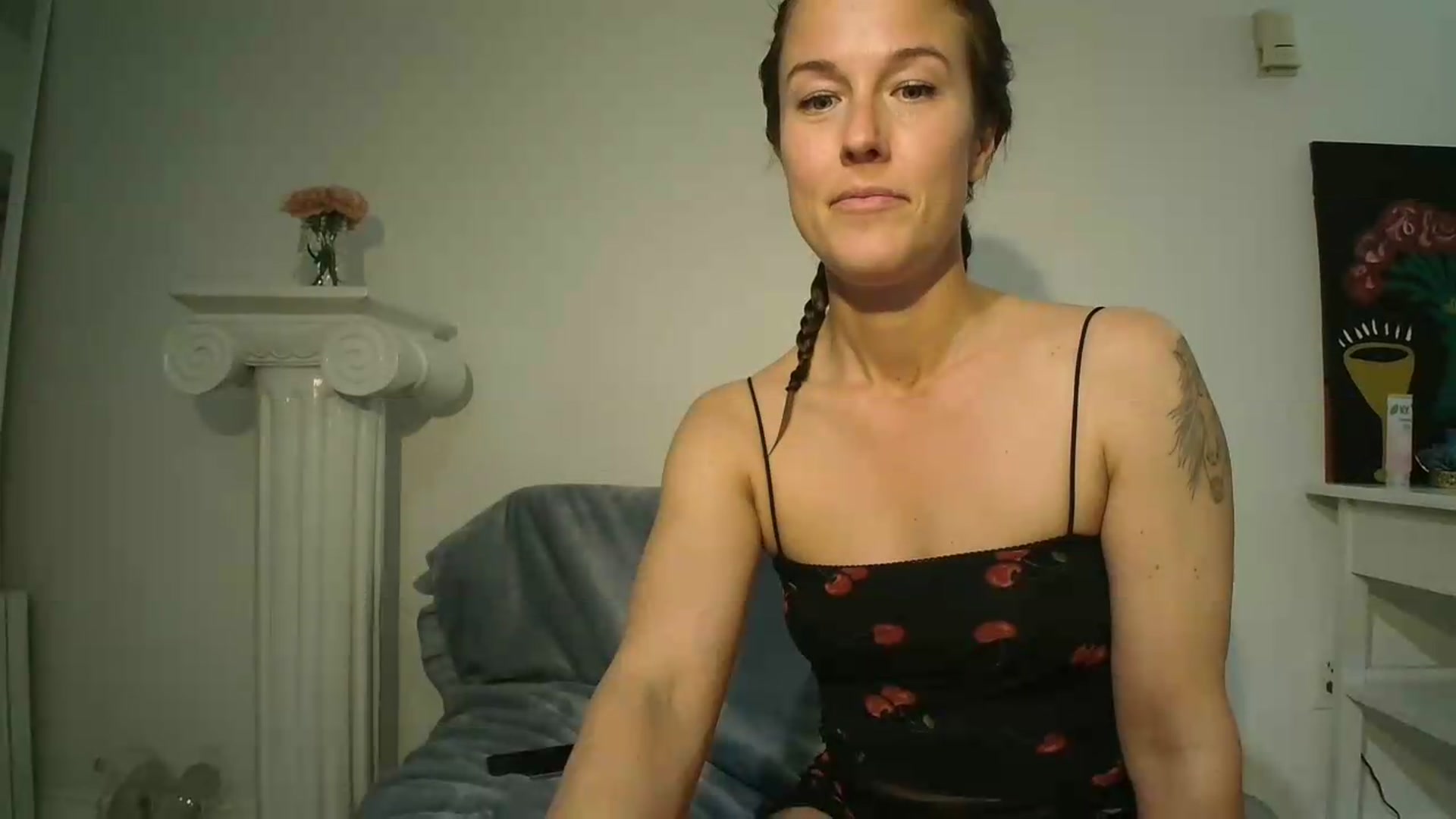 Gallery image thumbnail from ClitorisQueen's myfreecams stream on, 05/05/2026, 01:26 image 7 of 20