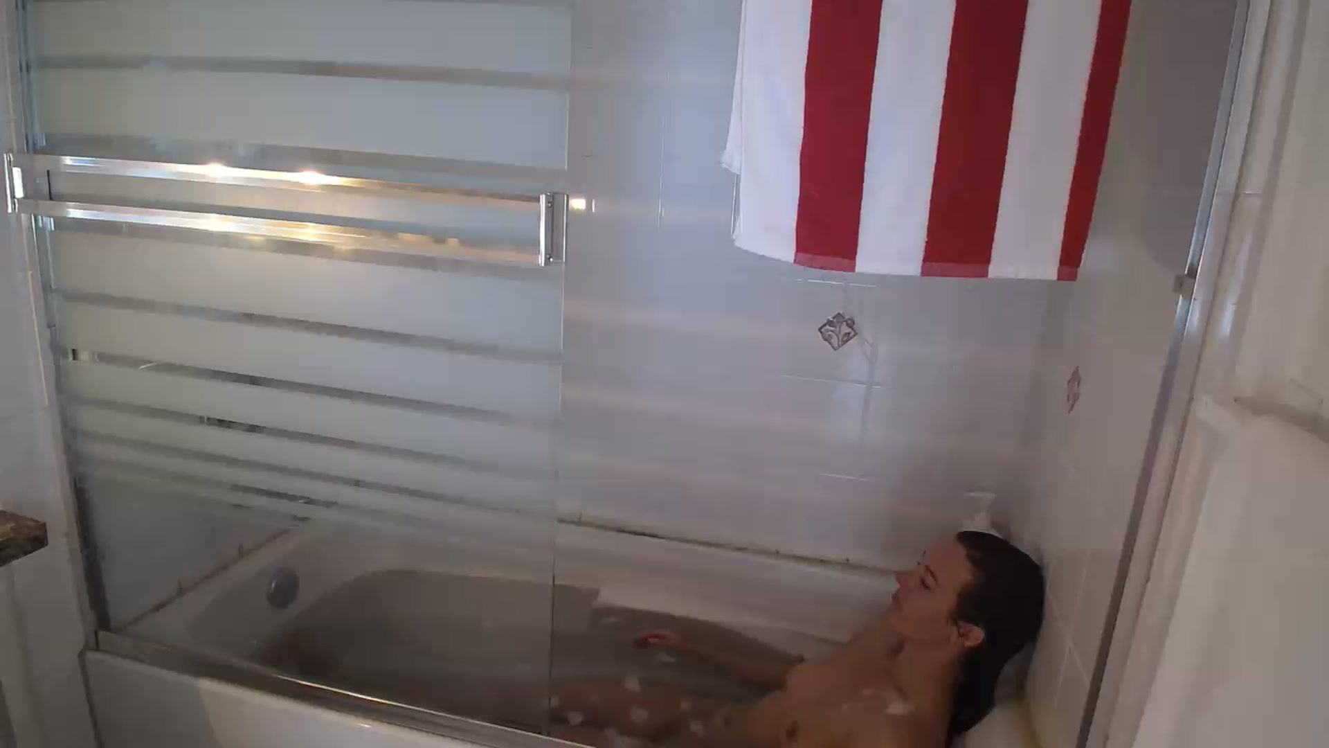 Gallery image thumbnail from ClitorisQueen's myfreecams stream on, 05/06/2026, 14:36 image 16 of 20