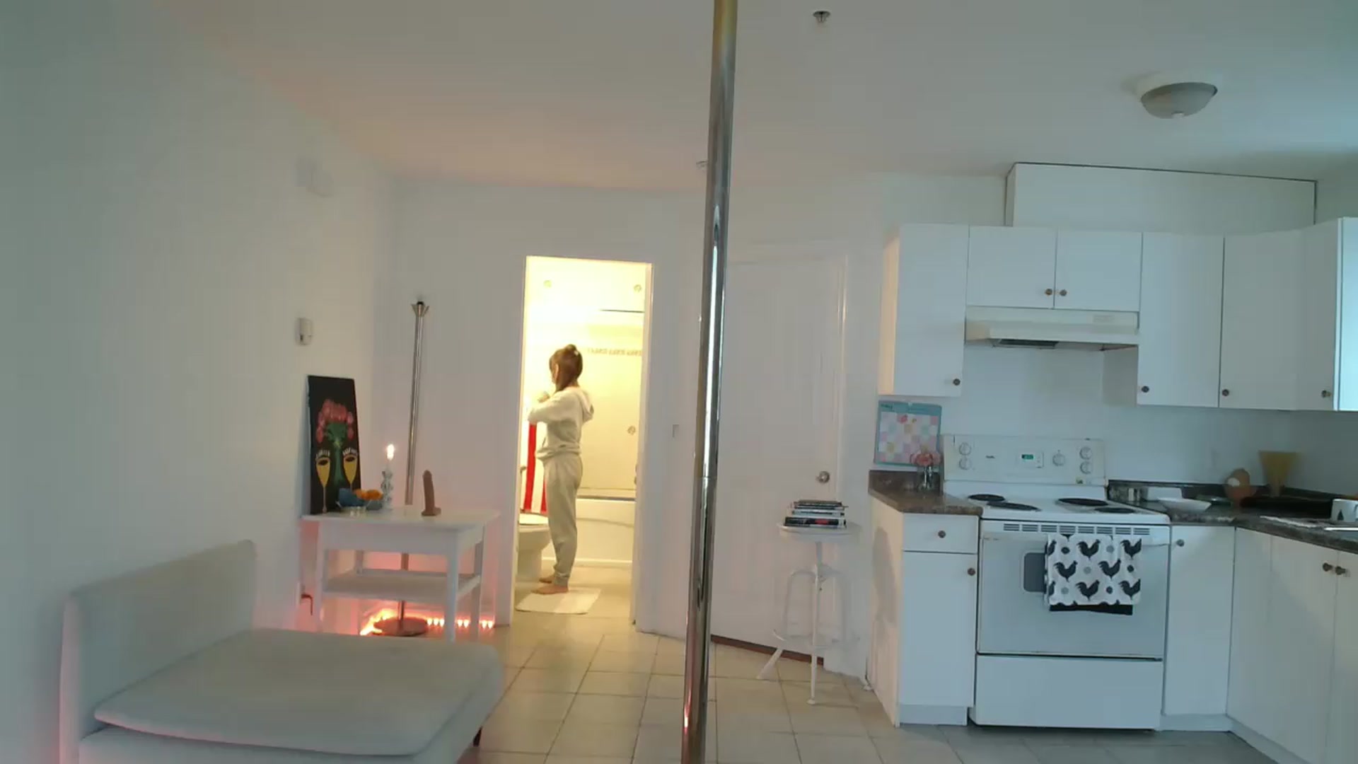 Gallery image thumbnail from ClitorisQueen's myfreecams stream on, 05/06/2026, 15:43 image 2 of 20