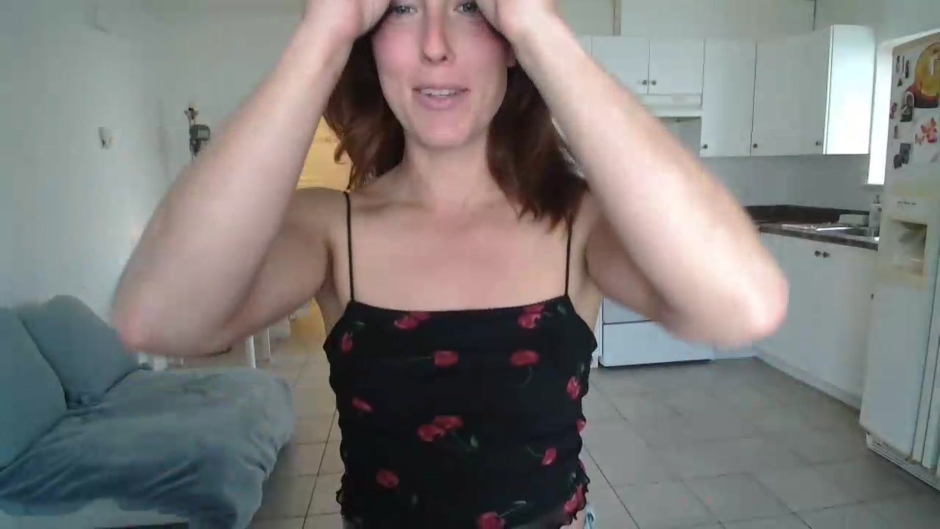 Gallery image thumbnail from ClitorisQueen's myfreecams stream on, 05/09/2026, 18:34 image 12 of 20