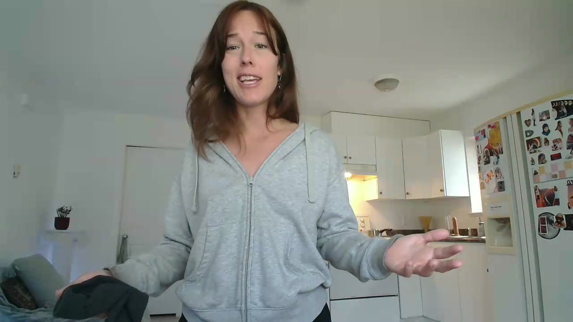 Gallery image thumbnail from ClitorisQueen's myfreecams stream on, 05/18/2026, 16:05 image 2 of 20