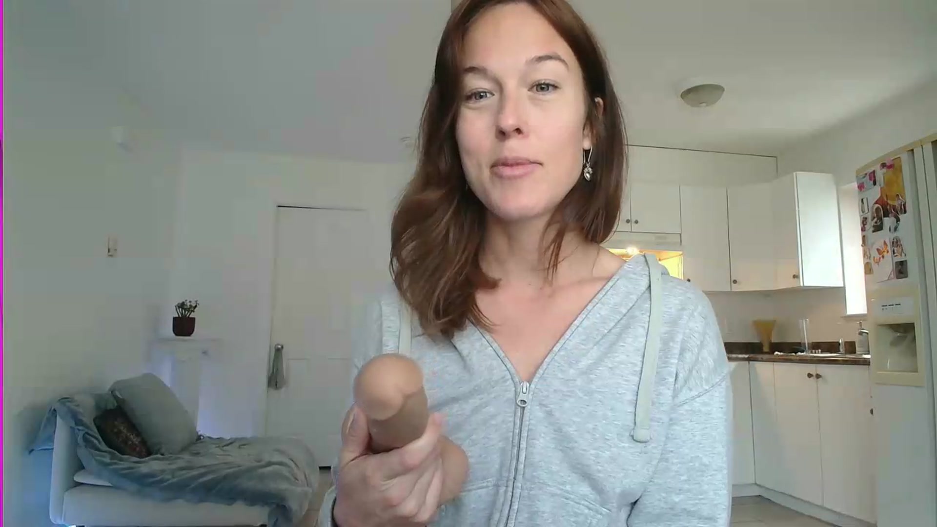 Gallery image thumbnail from ClitorisQueen's myfreecams stream on, 05/18/2026, 16:05 image 19 of 20