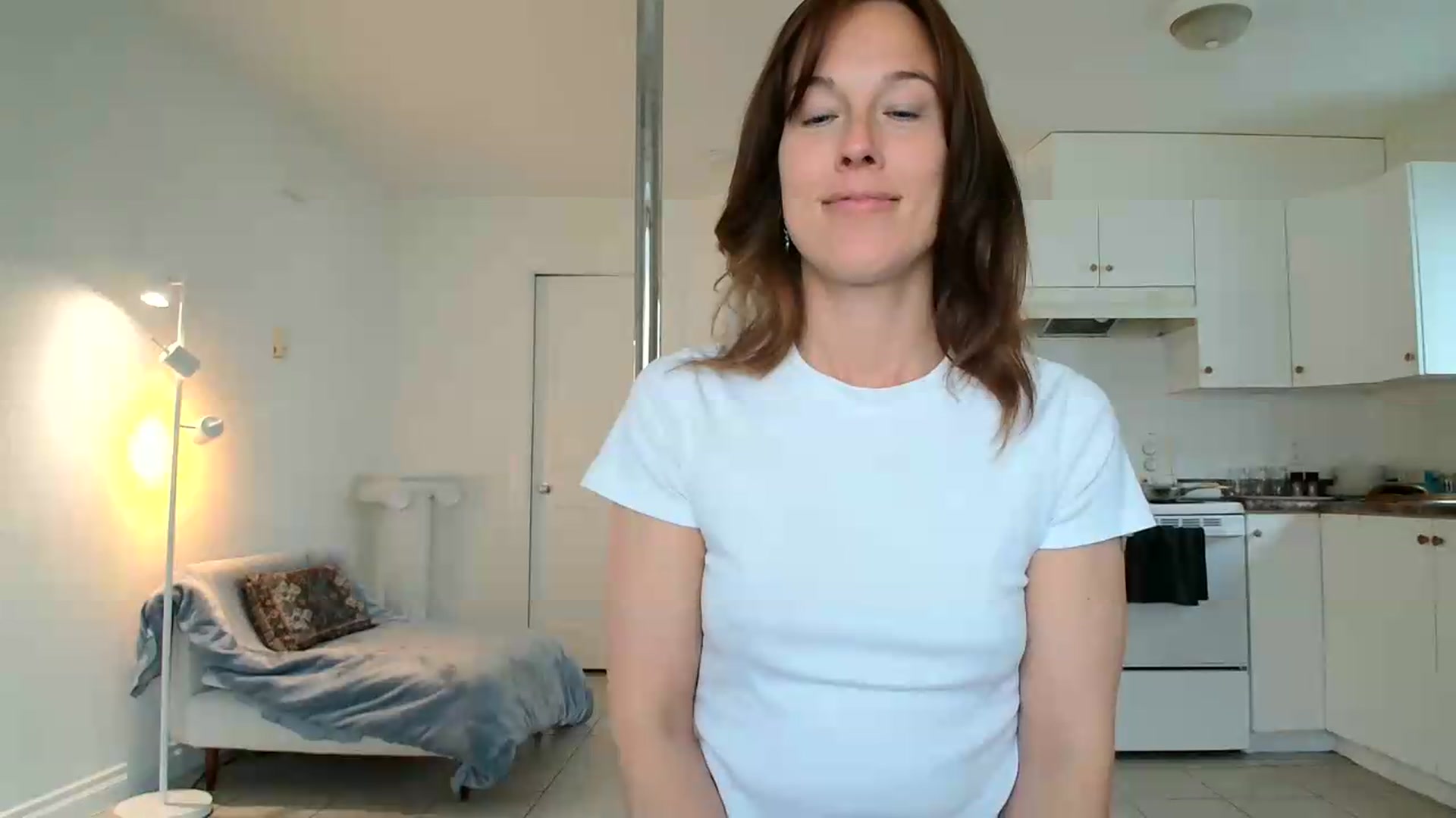 Gallery image thumbnail from ClitorisQueen's myfreecams stream on, 05/19/2026, 17:07 image 12 of 20