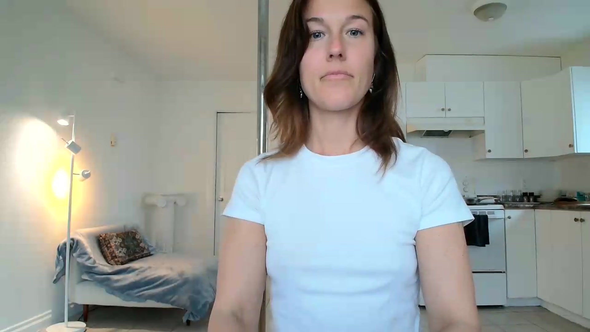 Gallery image thumbnail from ClitorisQueen's myfreecams stream on, 05/19/2026, 17:07 image 17 of 20