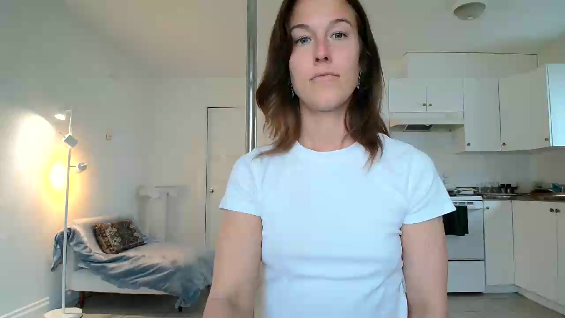 Gallery image thumbnail from ClitorisQueen's myfreecams stream on, 05/19/2026, 17:07 image 16 of 20