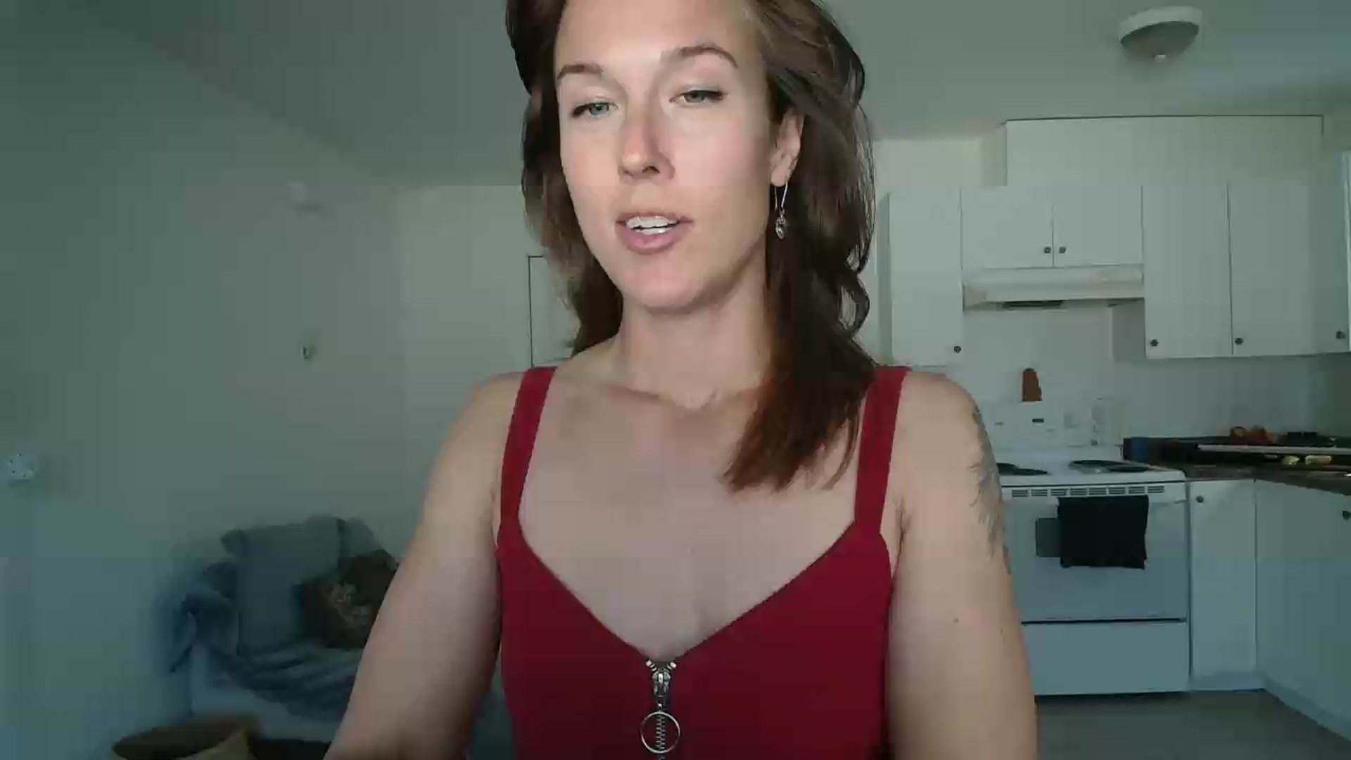 Gallery image thumbnail from ClitorisQueen's myfreecams stream on, 05/20/2026, 23:07 image 12 of 20