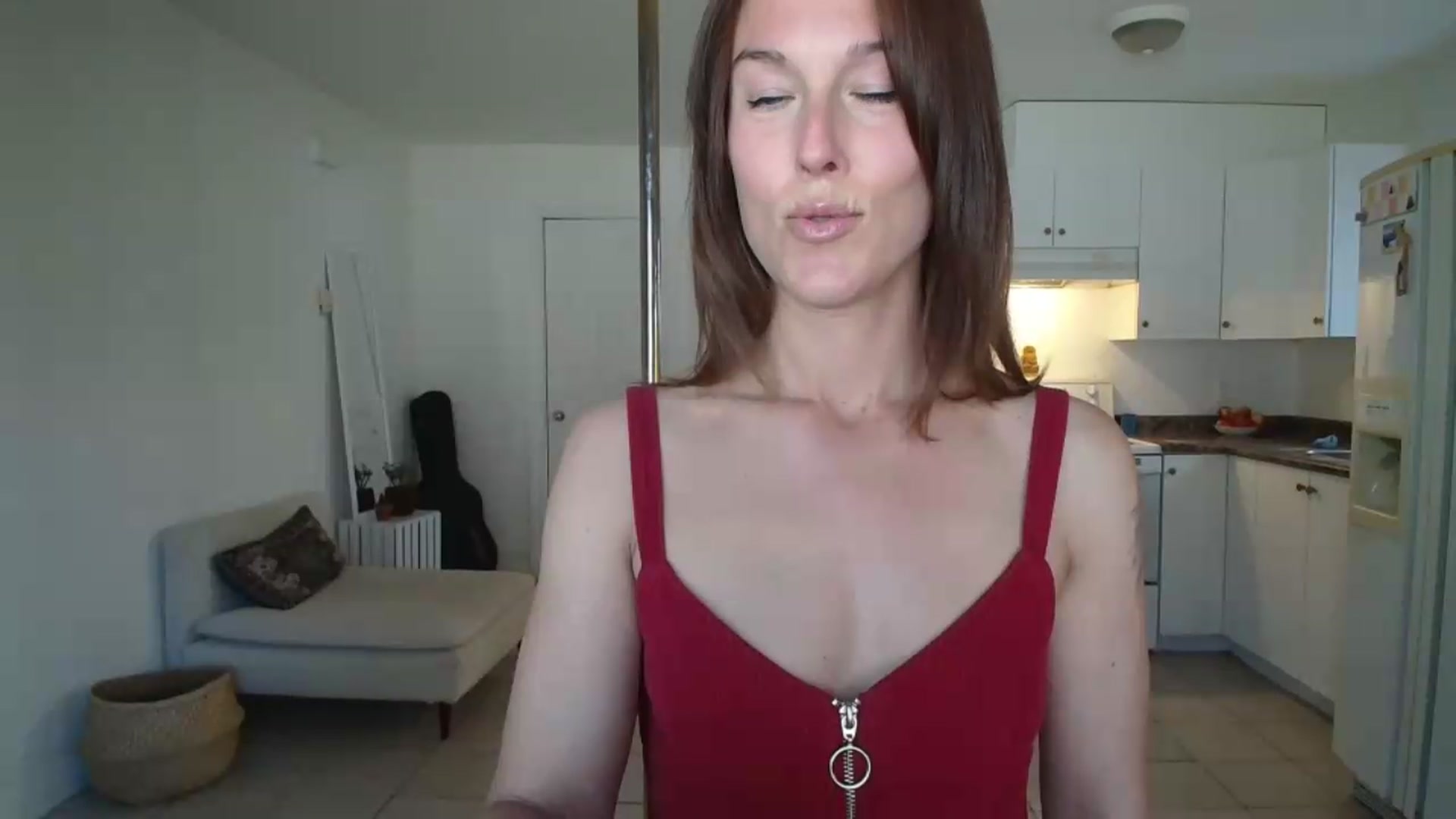 Gallery image thumbnail from ClitorisQueen's myfreecams stream on, 05/22/2026, 23:26 image 6 of 20