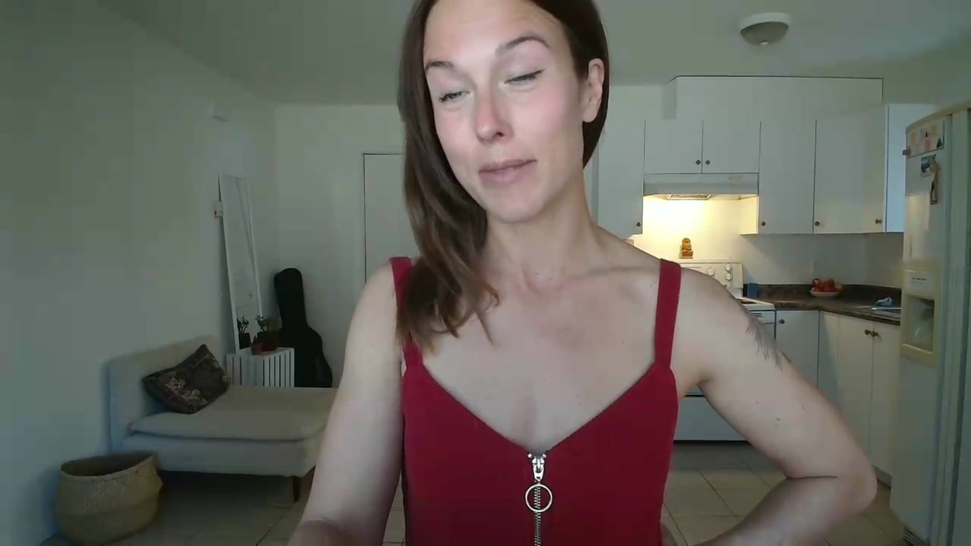 Gallery image thumbnail from ClitorisQueen's myfreecams stream on, 05/22/2026, 23:26 image 9 of 20