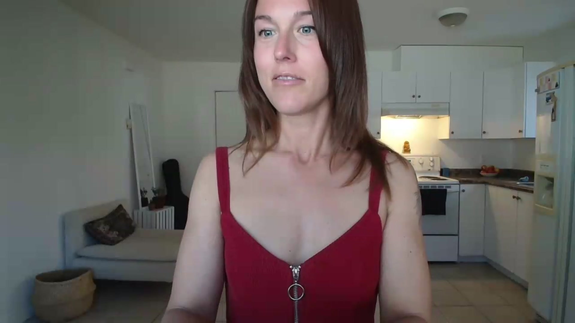 Gallery image thumbnail from ClitorisQueen's myfreecams stream on, 05/22/2026, 23:26 image 15 of 20