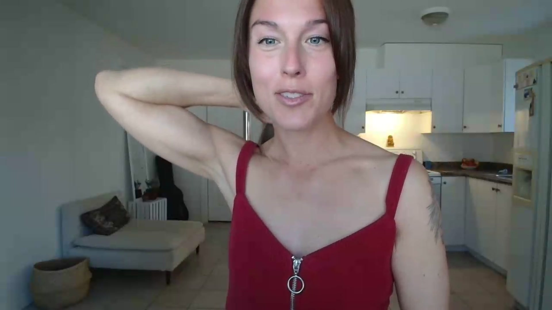 Gallery image thumbnail from ClitorisQueen's myfreecams stream on, 05/22/2026, 23:26 image 11 of 20
