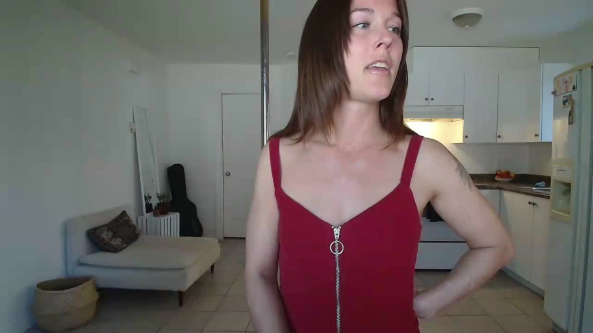 Gallery image thumbnail from ClitorisQueen's myfreecams stream on, 05/22/2026, 23:26 image 10 of 20