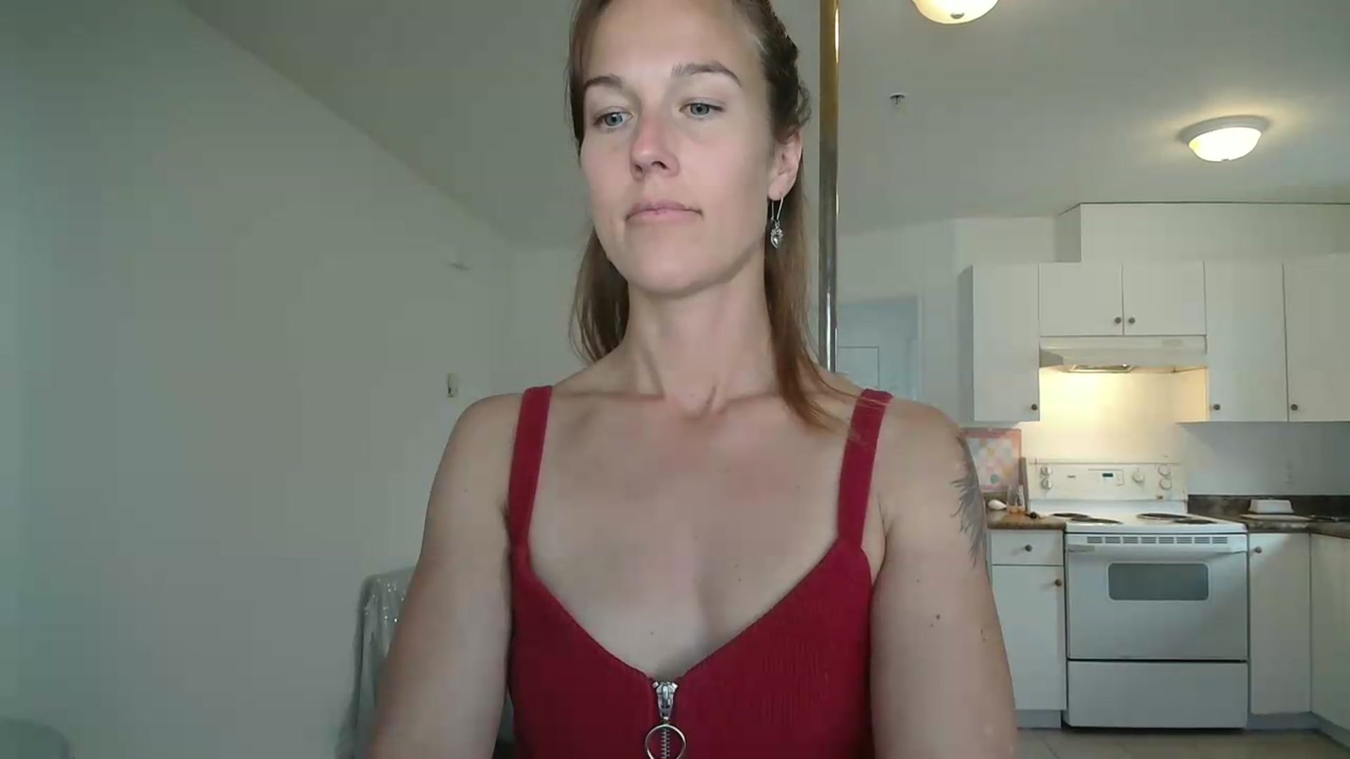 Gallery image thumbnail from ClitorisQueen's myfreecams stream on, 06/02/2026, 17:44 image 12 of 20