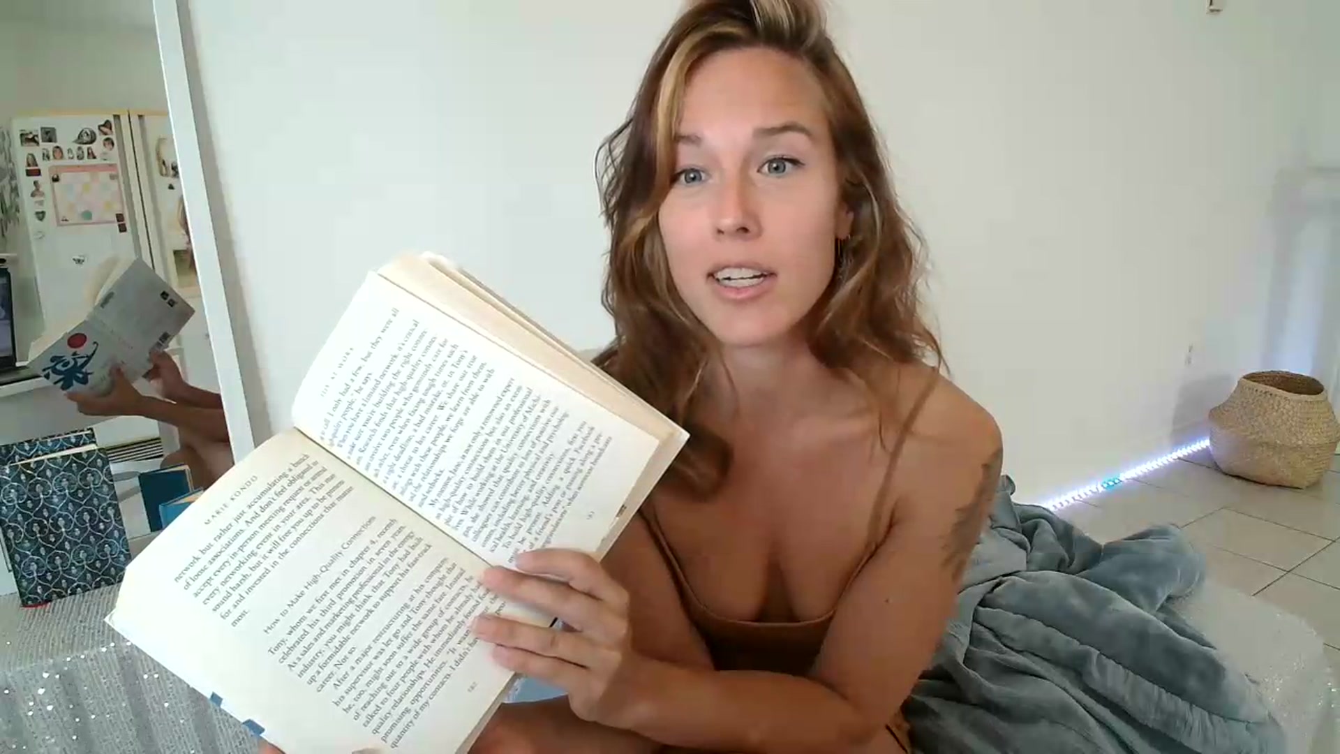 Gallery image thumbnail from ClitorisQueen's myfreecams stream on, 06/15/2026, 17:13 image 20 of 20