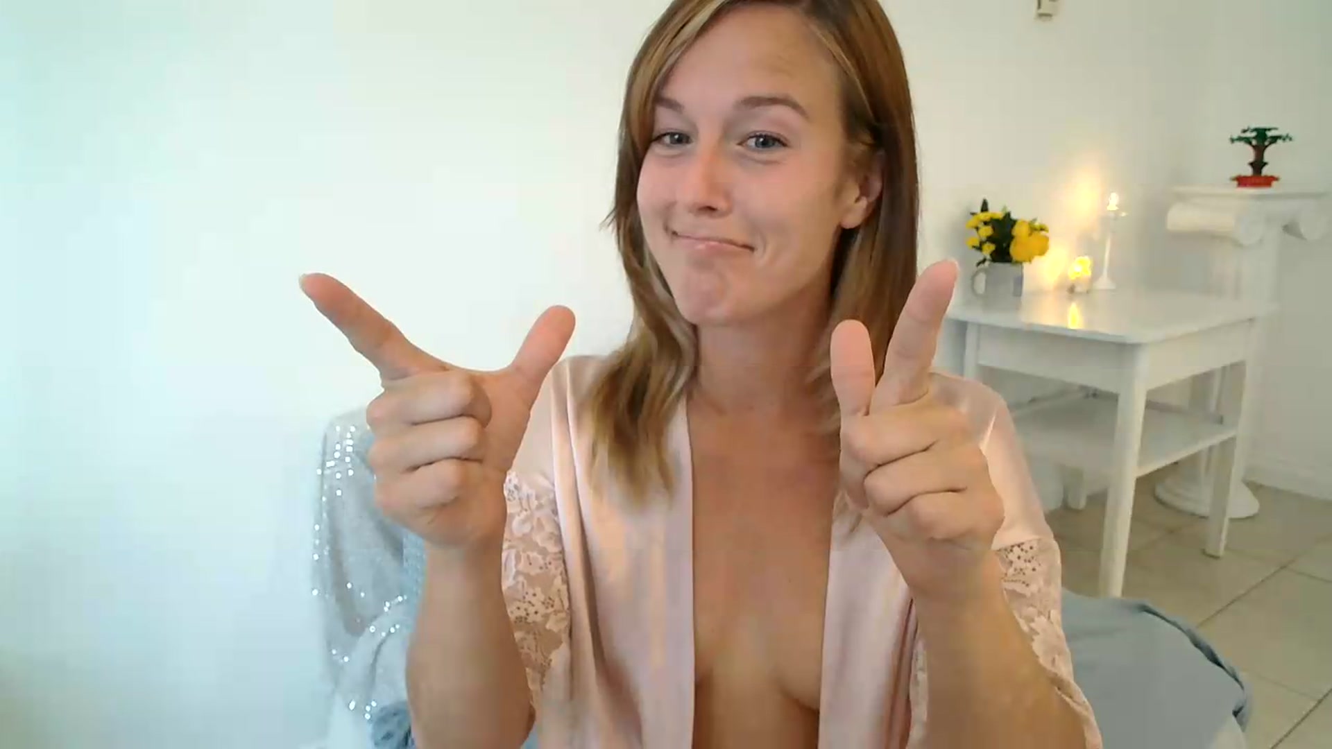 Gallery image thumbnail from ClitorisQueen's myfreecams stream on, 06/21/2026, 15:27 image 10 of 20