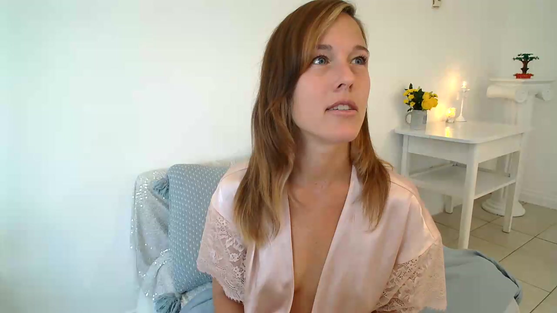 Gallery image thumbnail from ClitorisQueen's myfreecams stream on, 06/21/2026, 15:27 image 9 of 20