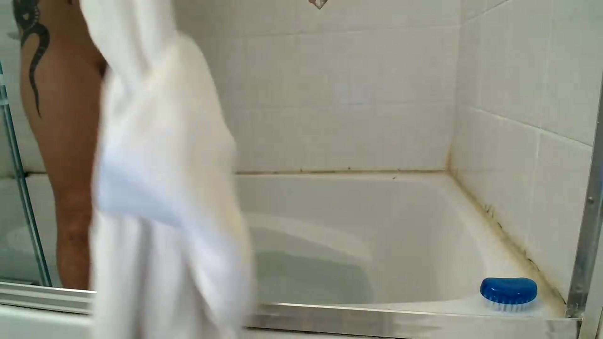 Gallery image thumbnail from ClitorisQueen's myfreecams stream on, 06/24/2026, 18:30 image 17 of 20
