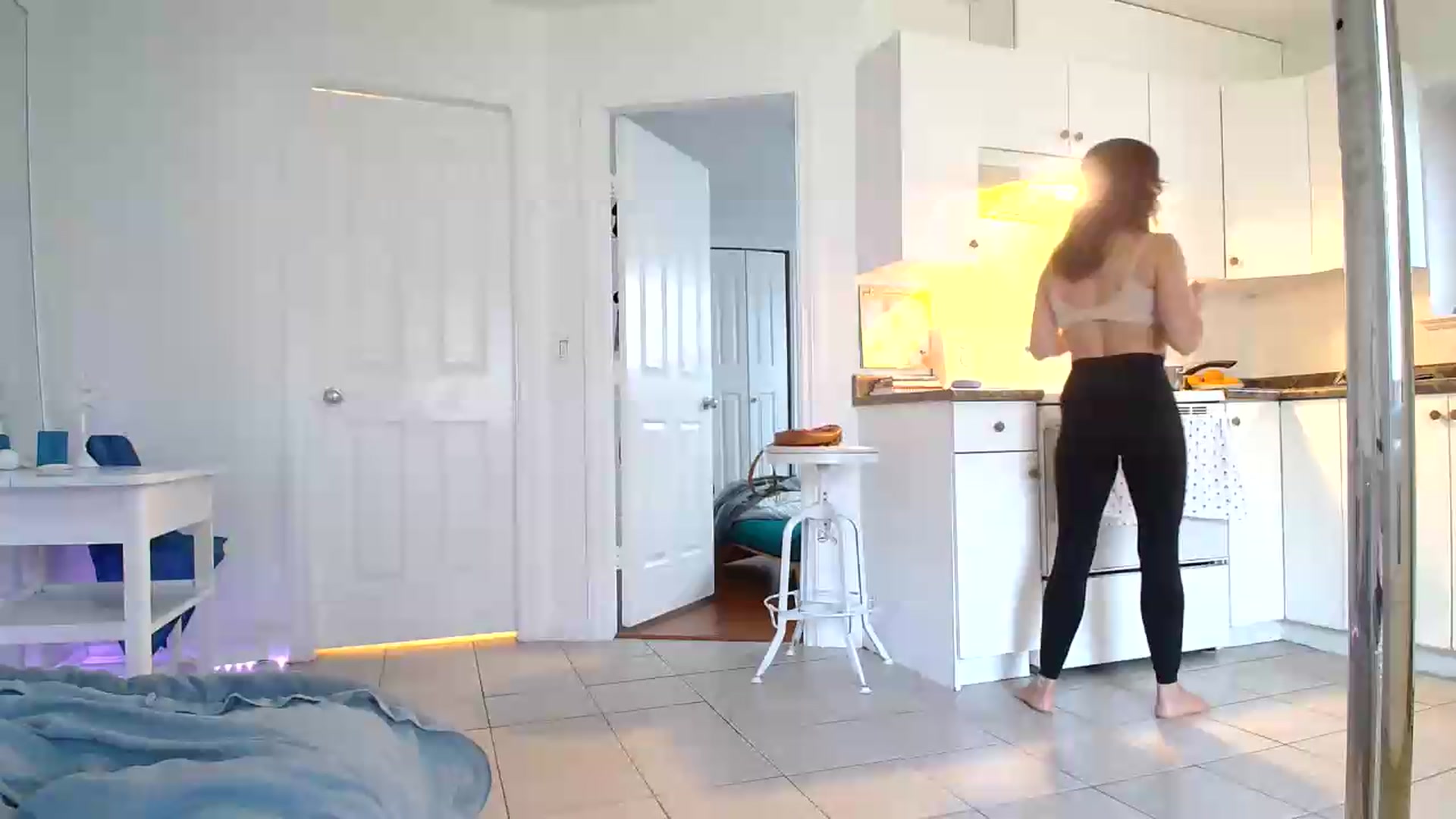 Gallery image thumbnail from ClitorisQueen's myfreecams stream on, 06/29/2026, 01:17 image 1 of 20
