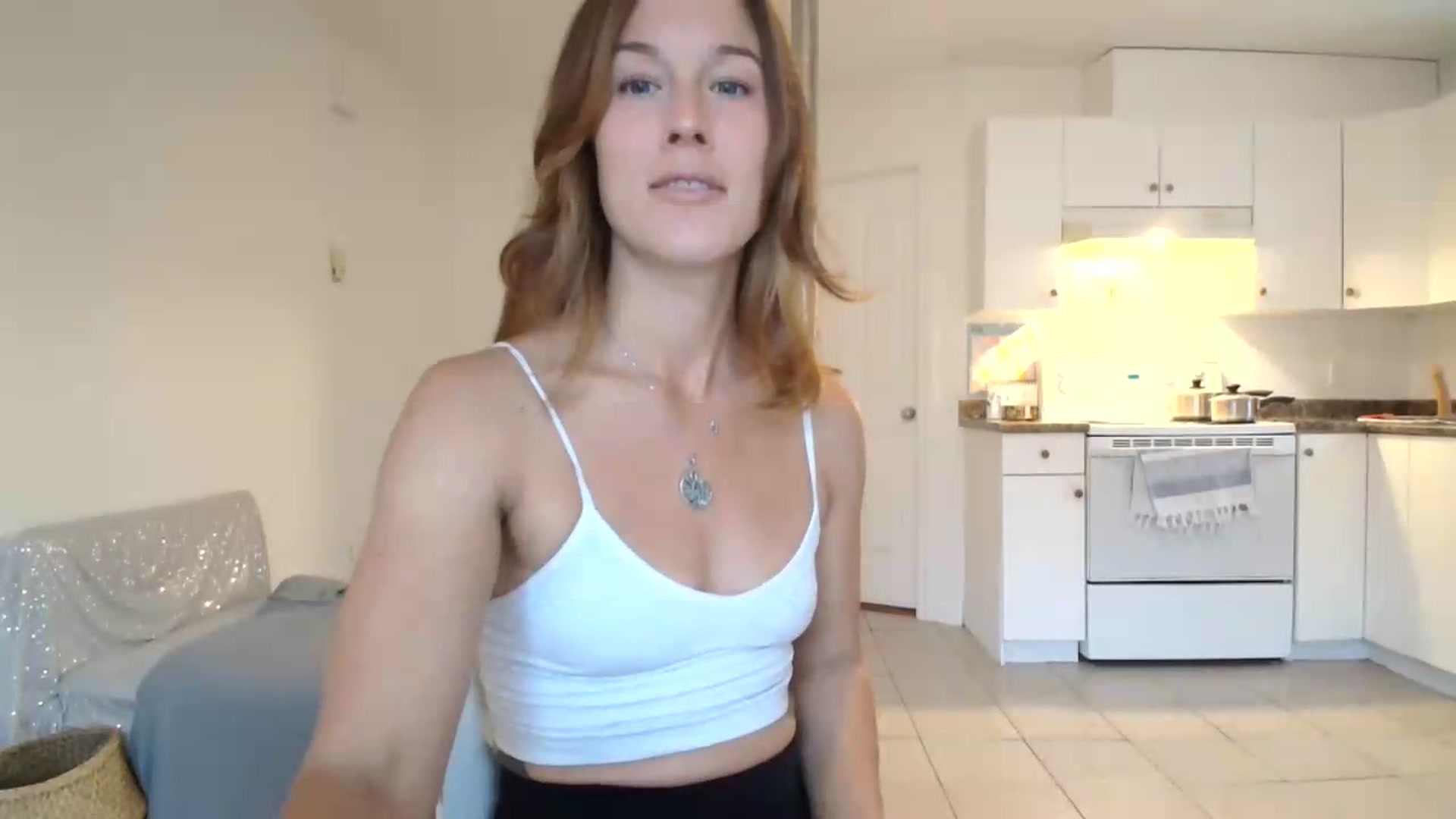 Gallery image thumbnail from ClitorisQueen's myfreecams stream on, 07/26/2026, 17:08 image 6 of 20