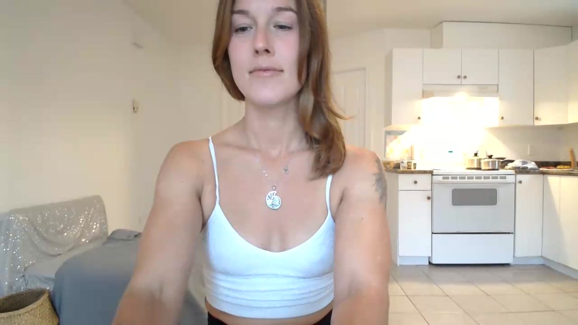 Gallery image thumbnail from ClitorisQueen's myfreecams stream on, 07/26/2026, 17:08 image 8 of 20