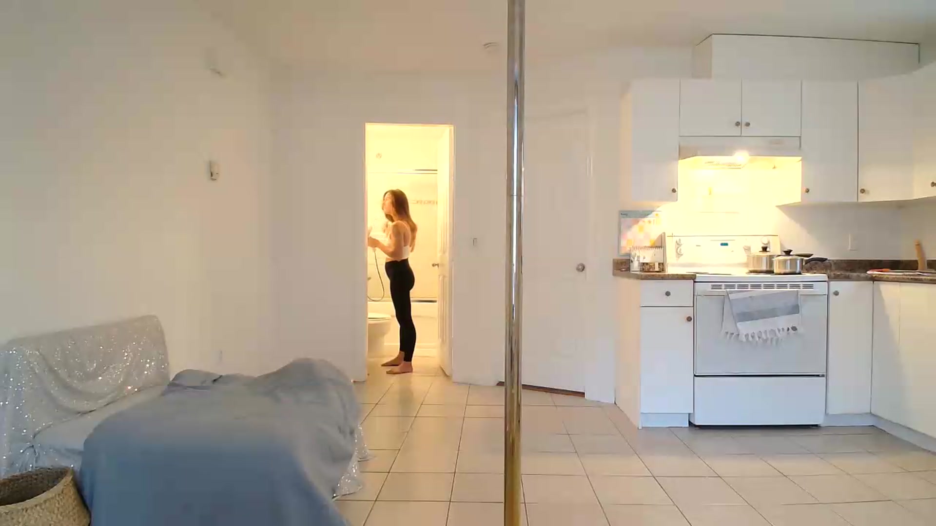 Gallery image thumbnail from ClitorisQueen's myfreecams stream on, 07/26/2026, 17:08 image 2 of 20