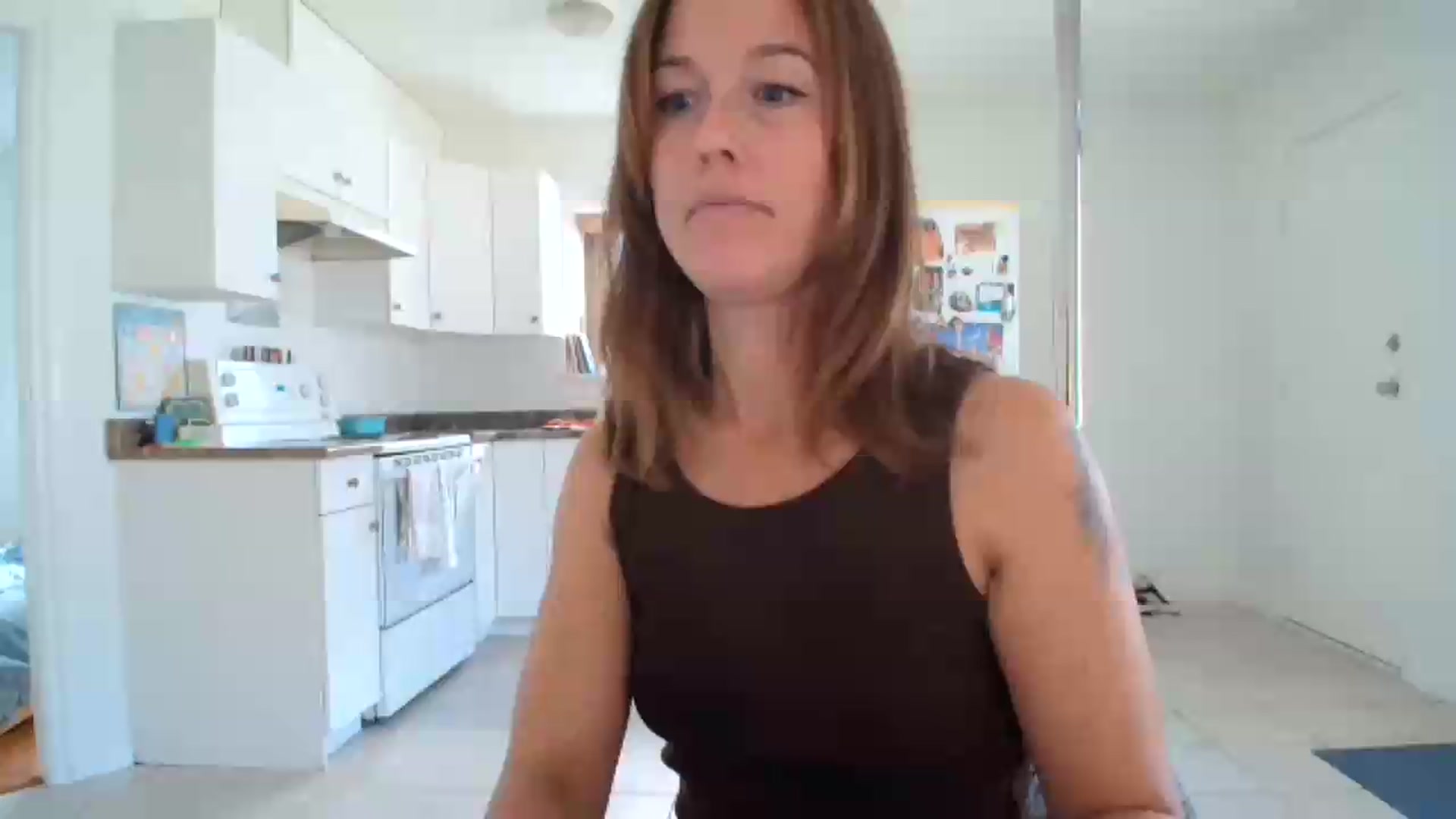 Gallery image thumbnail from ClitorisQueen's myfreecams stream on, 08/06/2026, 16:40 image 14 of 20