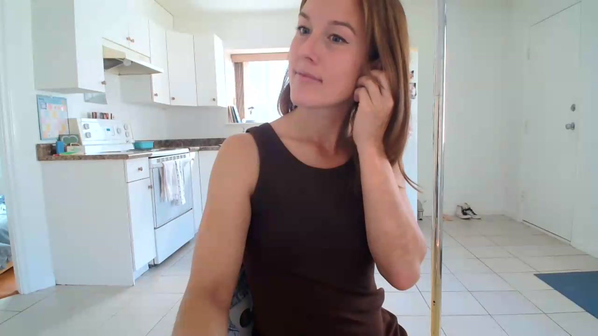 Gallery image thumbnail from ClitorisQueen's myfreecams stream on, 08/06/2026, 17:01 image 7 of 20