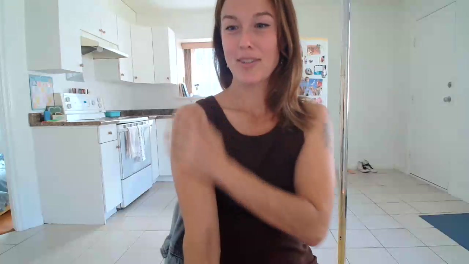 Gallery image thumbnail from ClitorisQueen's myfreecams stream on, 08/06/2026, 17:01 image 6 of 20