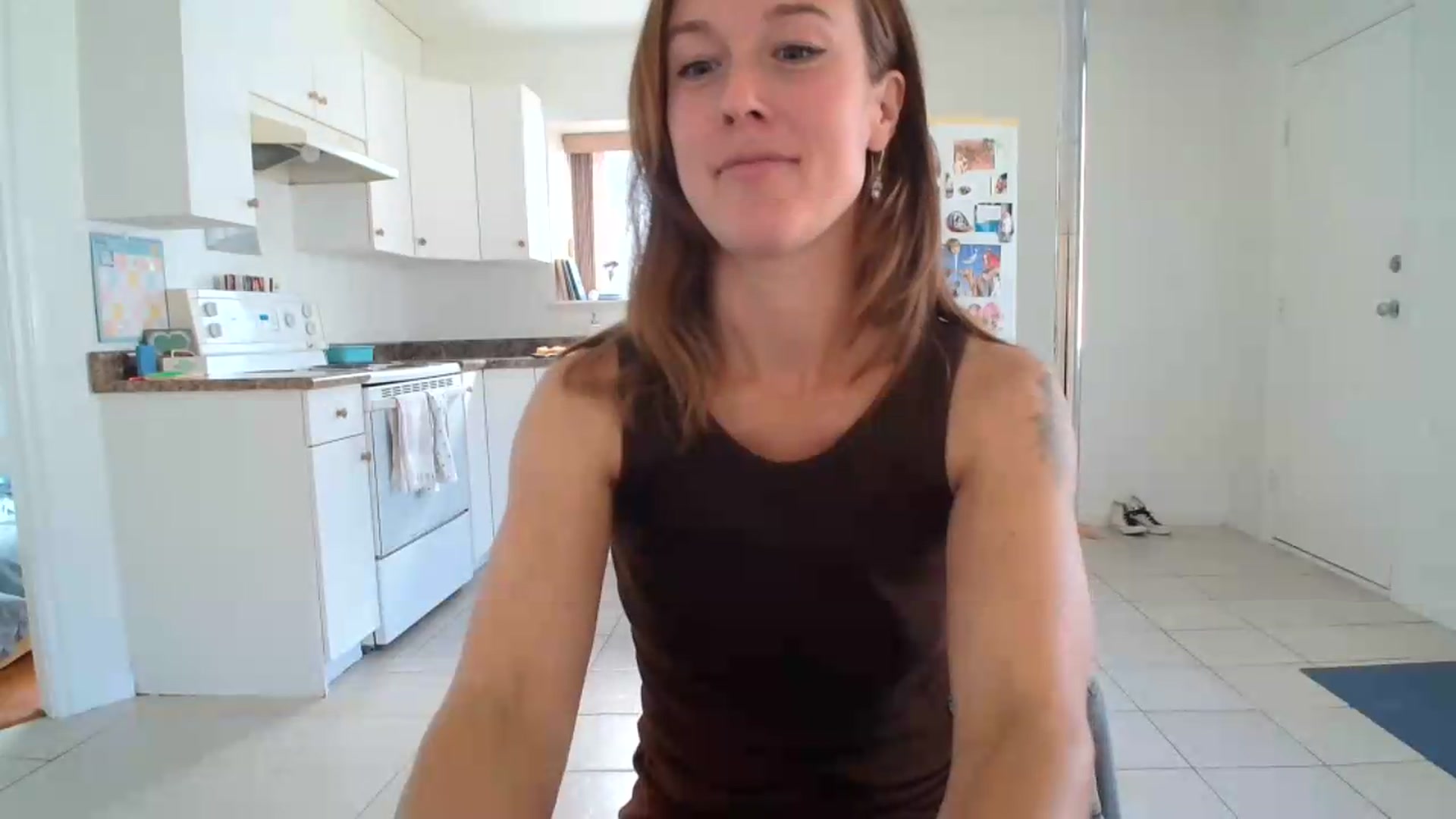 Gallery image thumbnail from ClitorisQueen's myfreecams stream on, 08/06/2026, 17:01 image 10 of 20