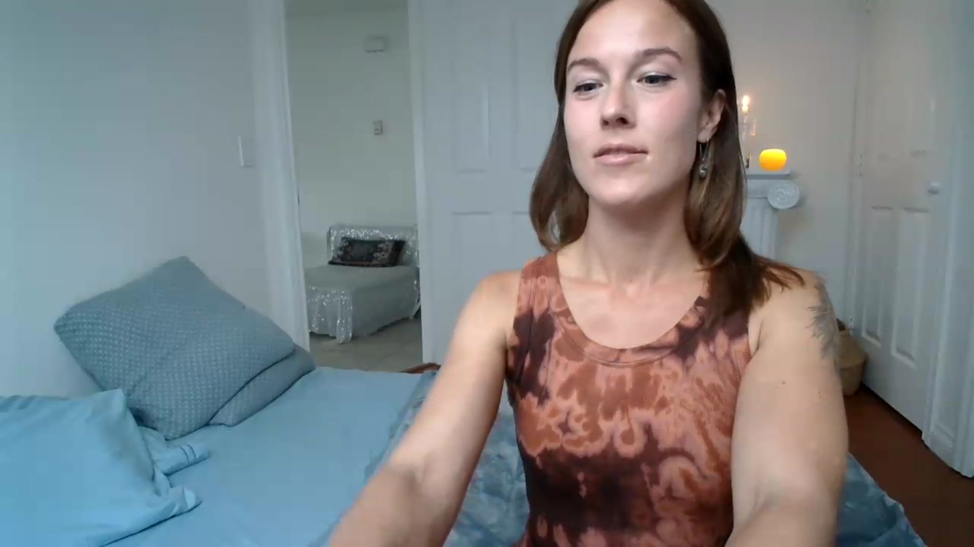 Gallery image thumbnail from ClitorisQueen's myfreecams stream on, 08/10/2026, 02:17 image 8 of 20