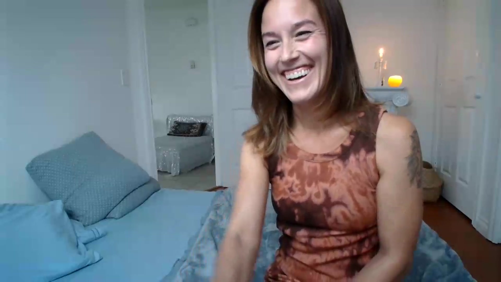 Gallery image thumbnail from ClitorisQueen's myfreecams stream on, 08/10/2026, 02:17 image 14 of 20