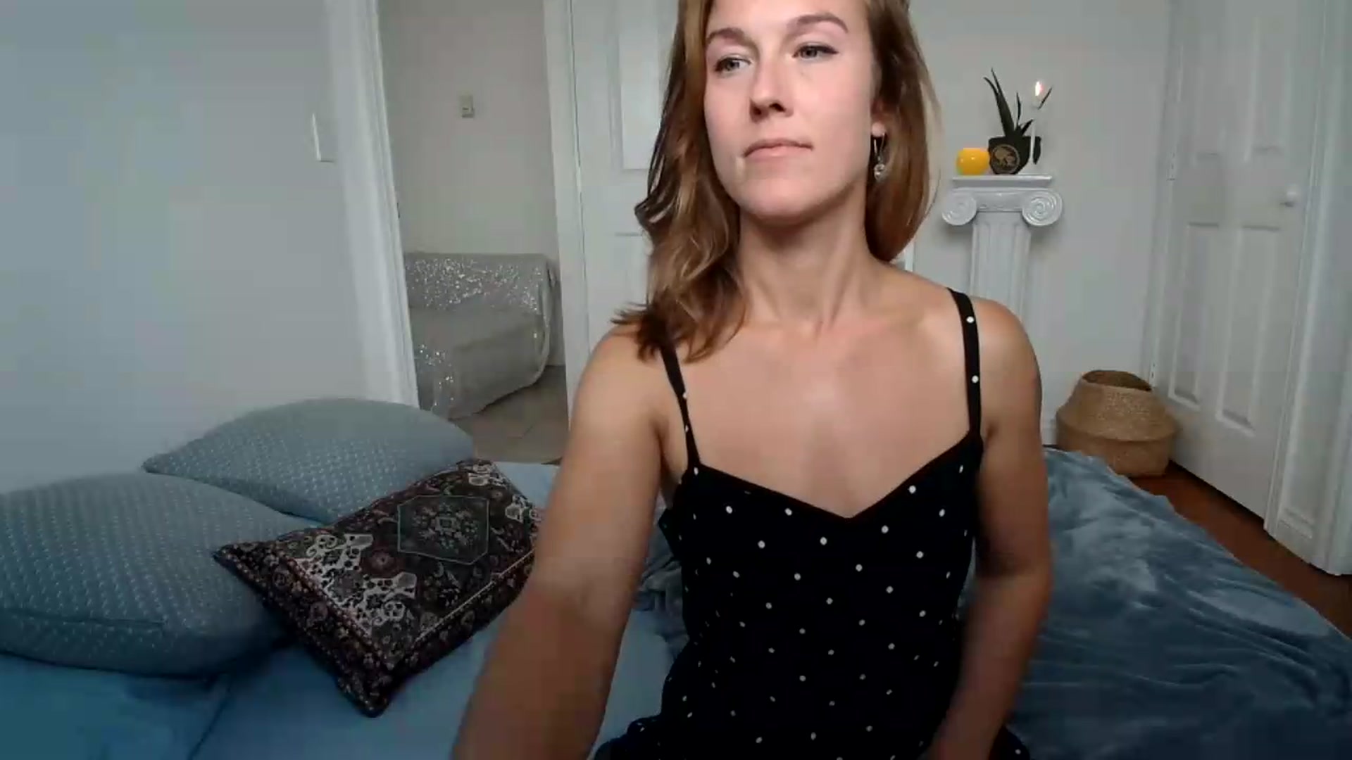 Gallery image thumbnail from ClitorisQueen's myfreecams stream on, 08/10/2026, 20:06 image 4 of 20