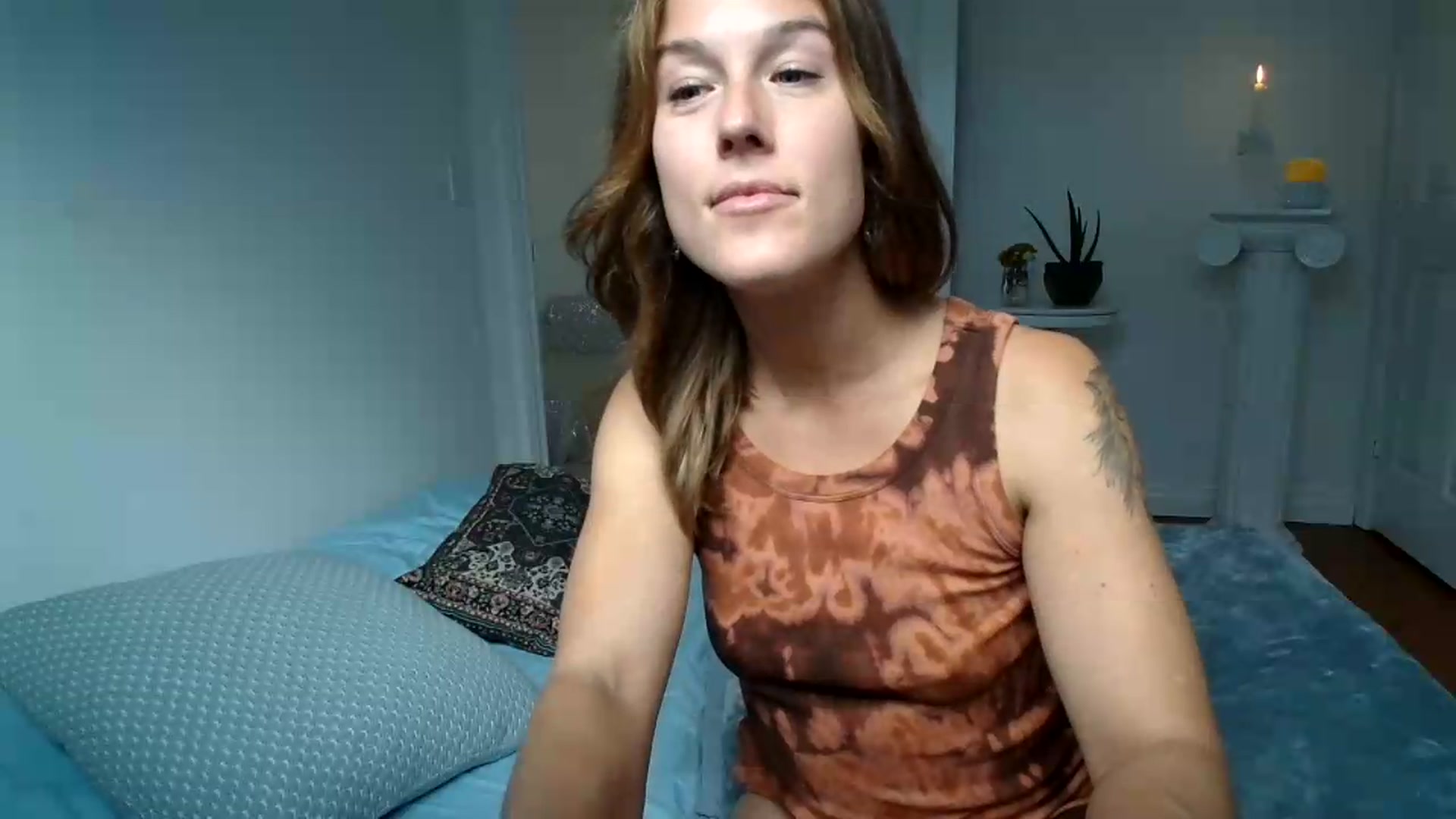 Gallery image thumbnail from ClitorisQueen's myfreecams stream on, 08/12/2026, 17:04 image 8 of 20