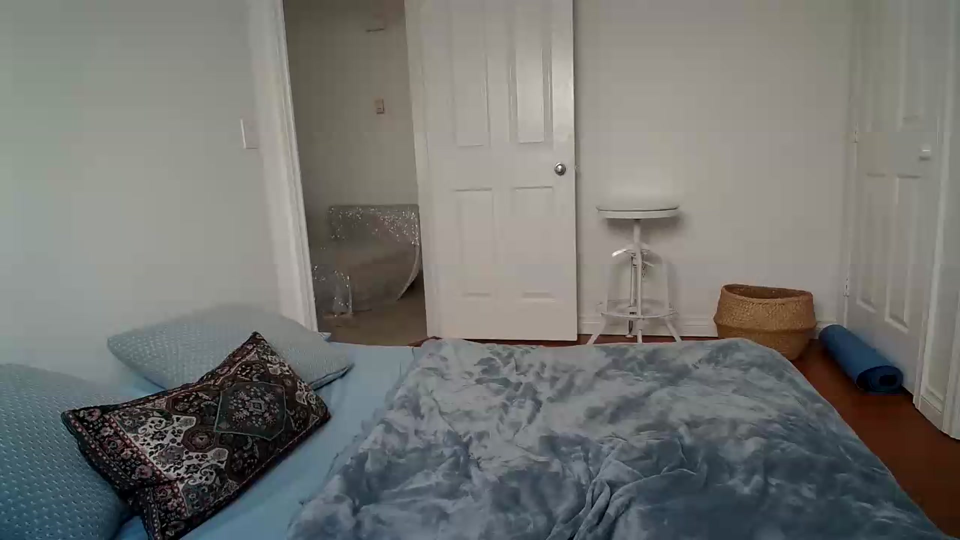Gallery image thumbnail from ClitorisQueen's myfreecams stream on, 08/13/2026, 19:12 image 4 of 20