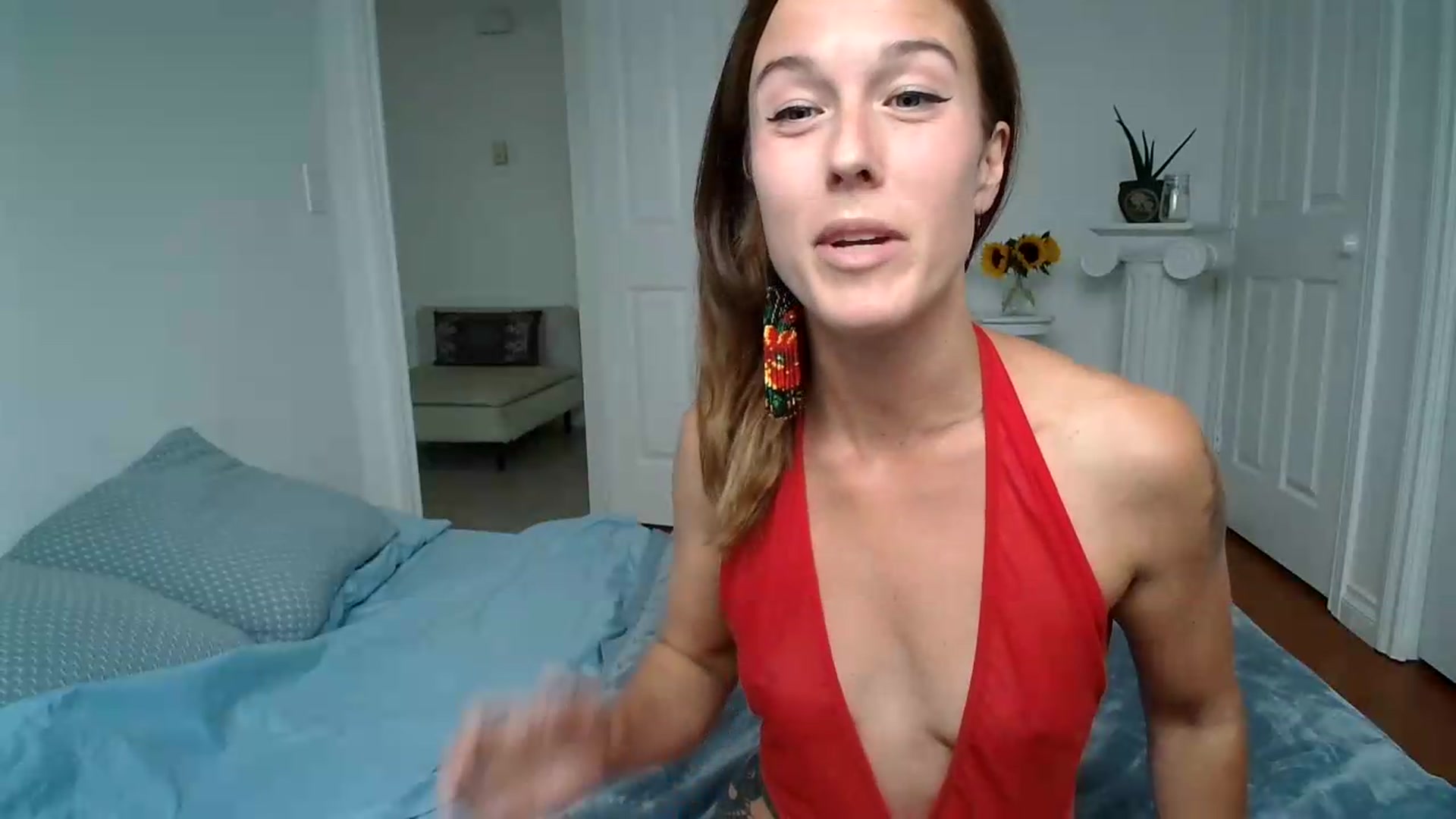 Gallery image thumbnail from ClitorisQueen's myfreecams stream on, 08/14/2026, 18:27 image 10 of 20