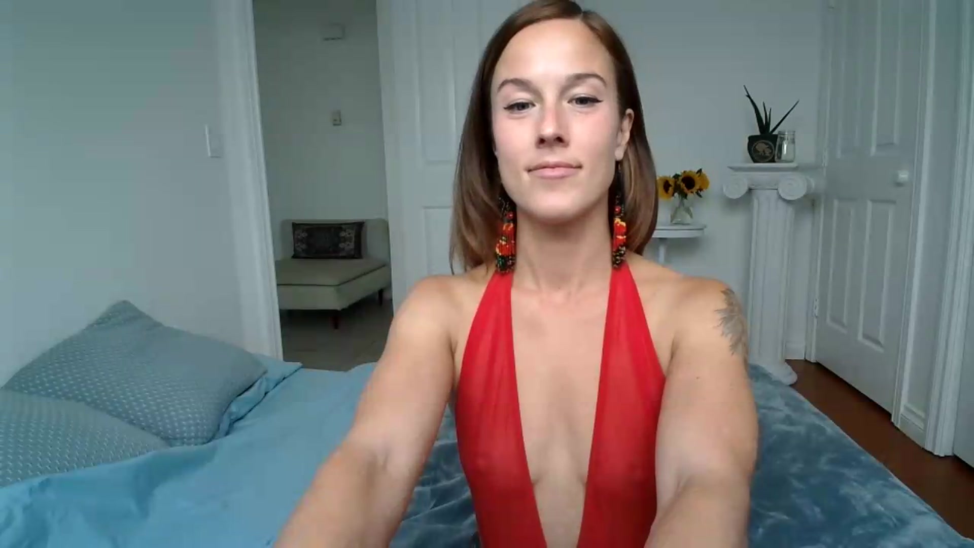 Gallery image thumbnail from ClitorisQueen's myfreecams stream on, 08/14/2026, 18:55 image 12 of 20