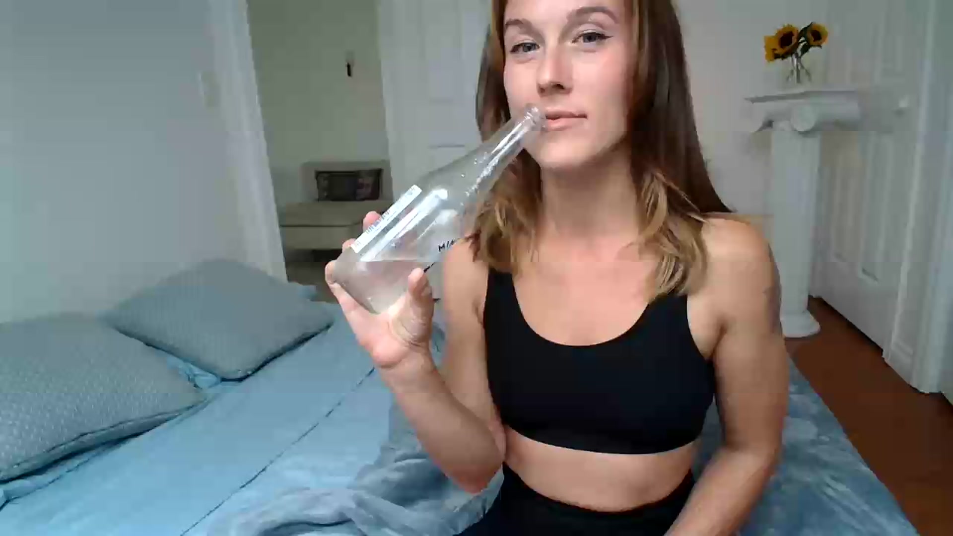 Gallery image thumbnail from ClitorisQueen's myfreecams stream on, 08/15/2026, 24:16 image 20 of 20