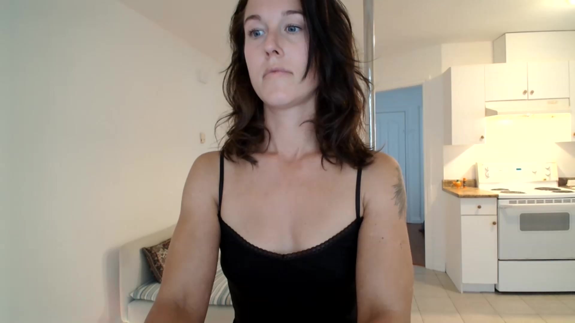 Gallery image thumbnail from ClitorisQueen's myfreecams stream on, 08/22/2026, 24:00 image 9 of 20