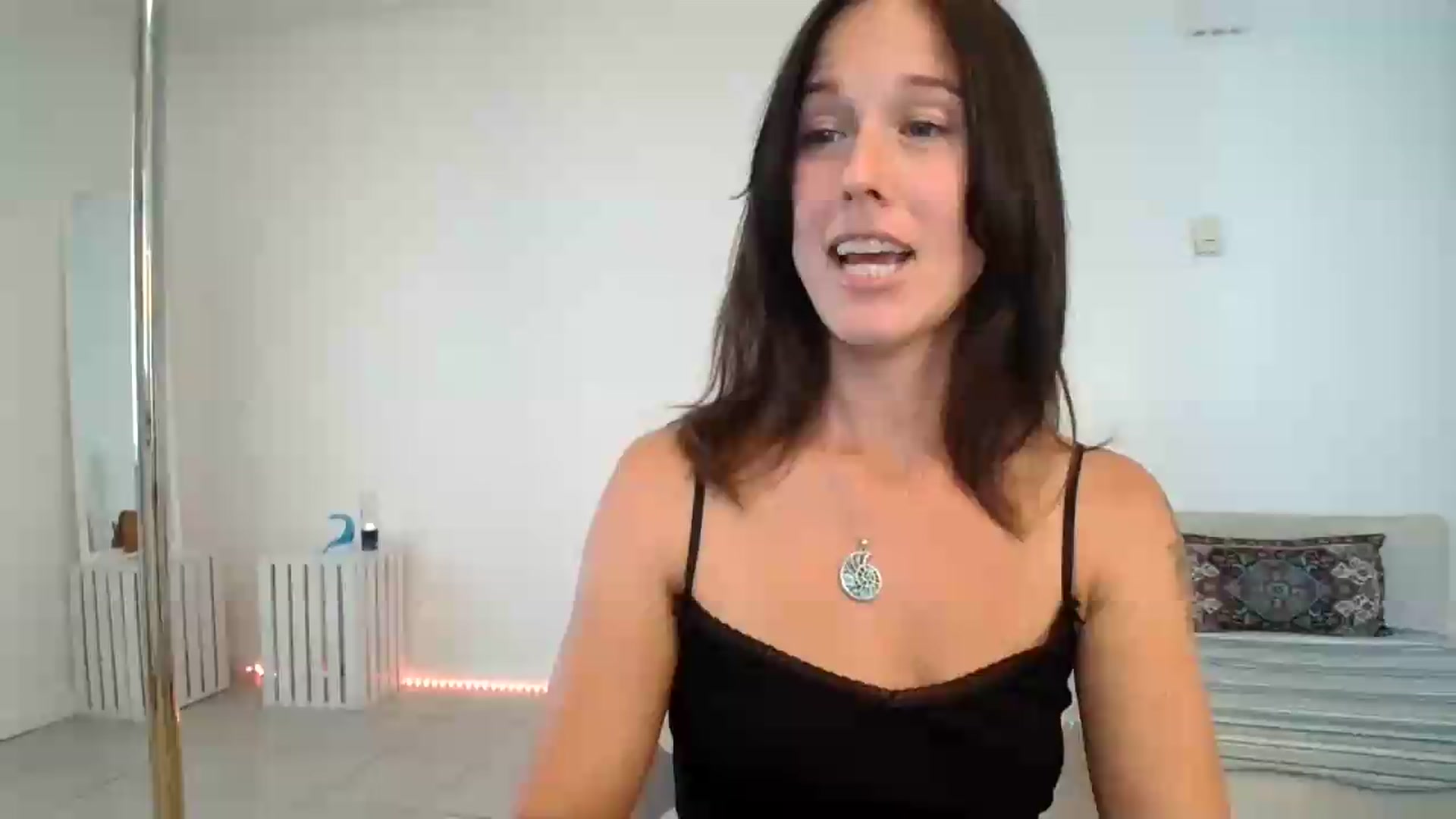 Gallery image thumbnail from ClitorisQueen's myfreecams stream on, 08/24/2026, 21:42 image 1 of 20