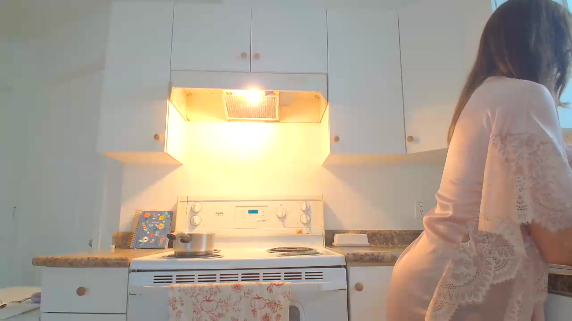 Gallery image thumbnail from ClitorisQueen's myfreecams stream on, 08/26/2026, 17:58 image 11 of 20