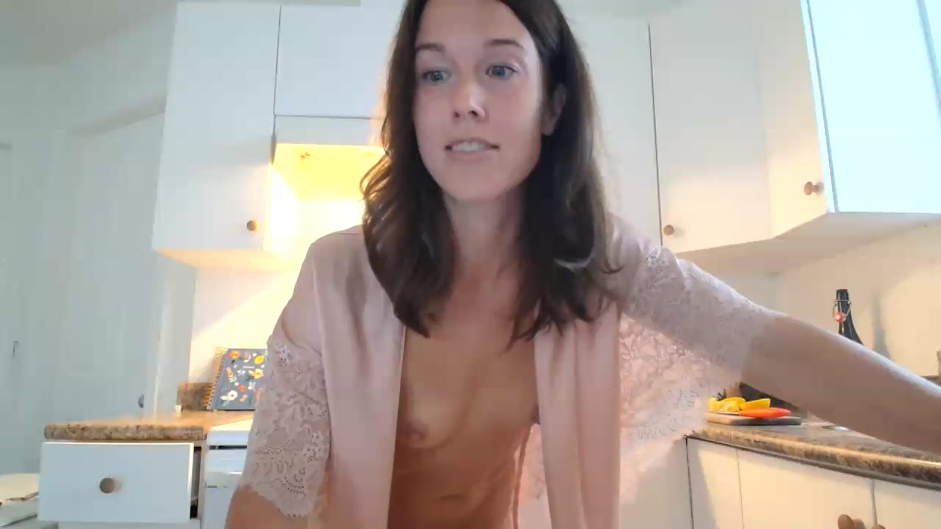 Gallery image thumbnail from ClitorisQueen's myfreecams stream on, 08/26/2026, 17:58 image 16 of 20