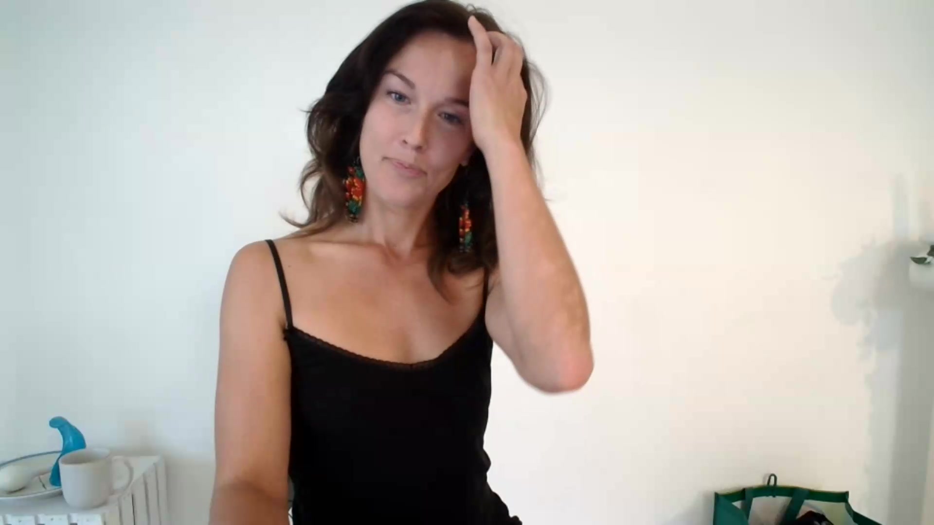 Gallery image thumbnail from ClitorisQueen's myfreecams stream on, 08/27/2026, 18:59 image 11 of 20