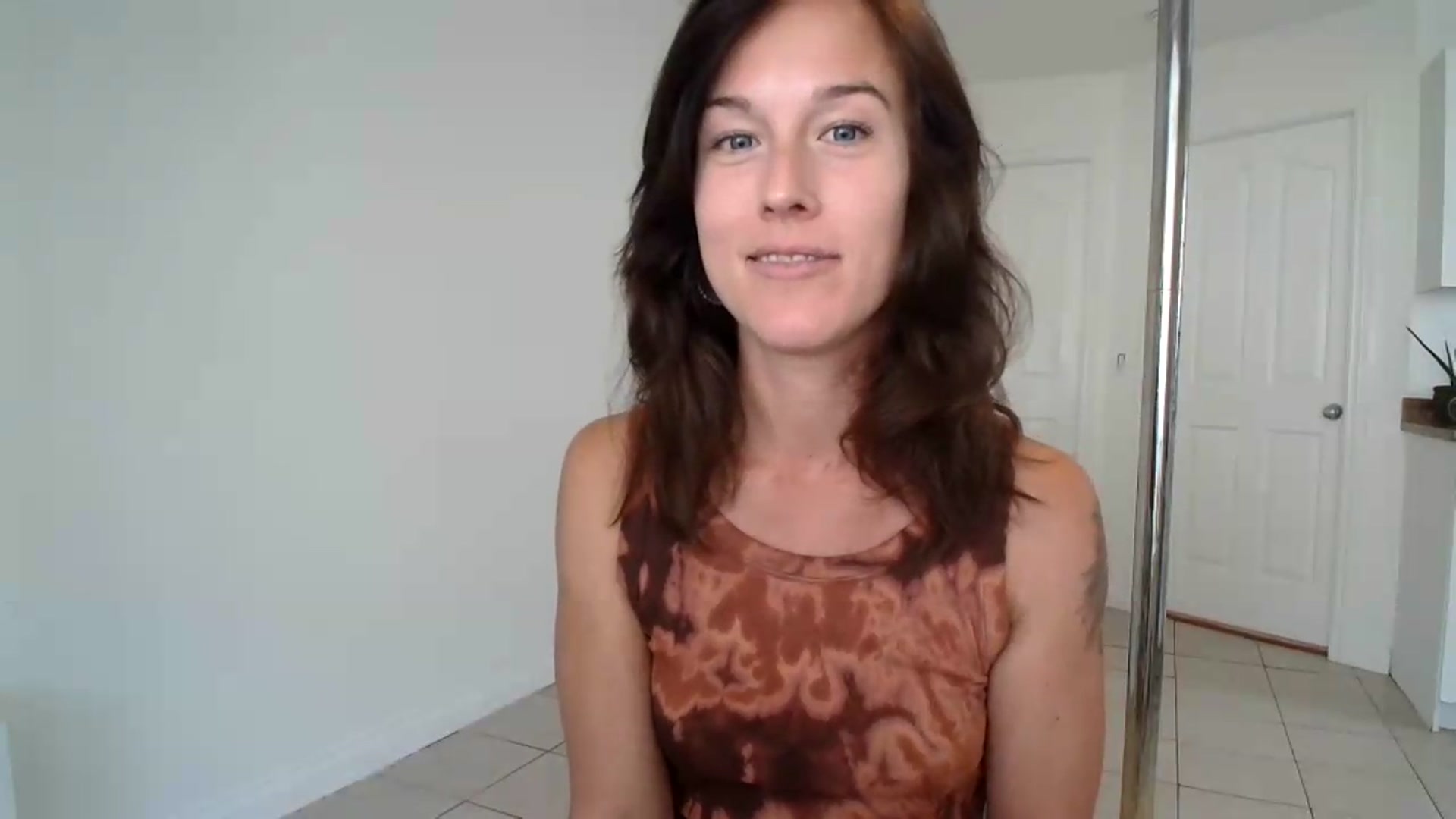 Gallery image thumbnail from ClitorisQueen's myfreecams stream on, 08/28/2026, 20:02 image 14 of 20