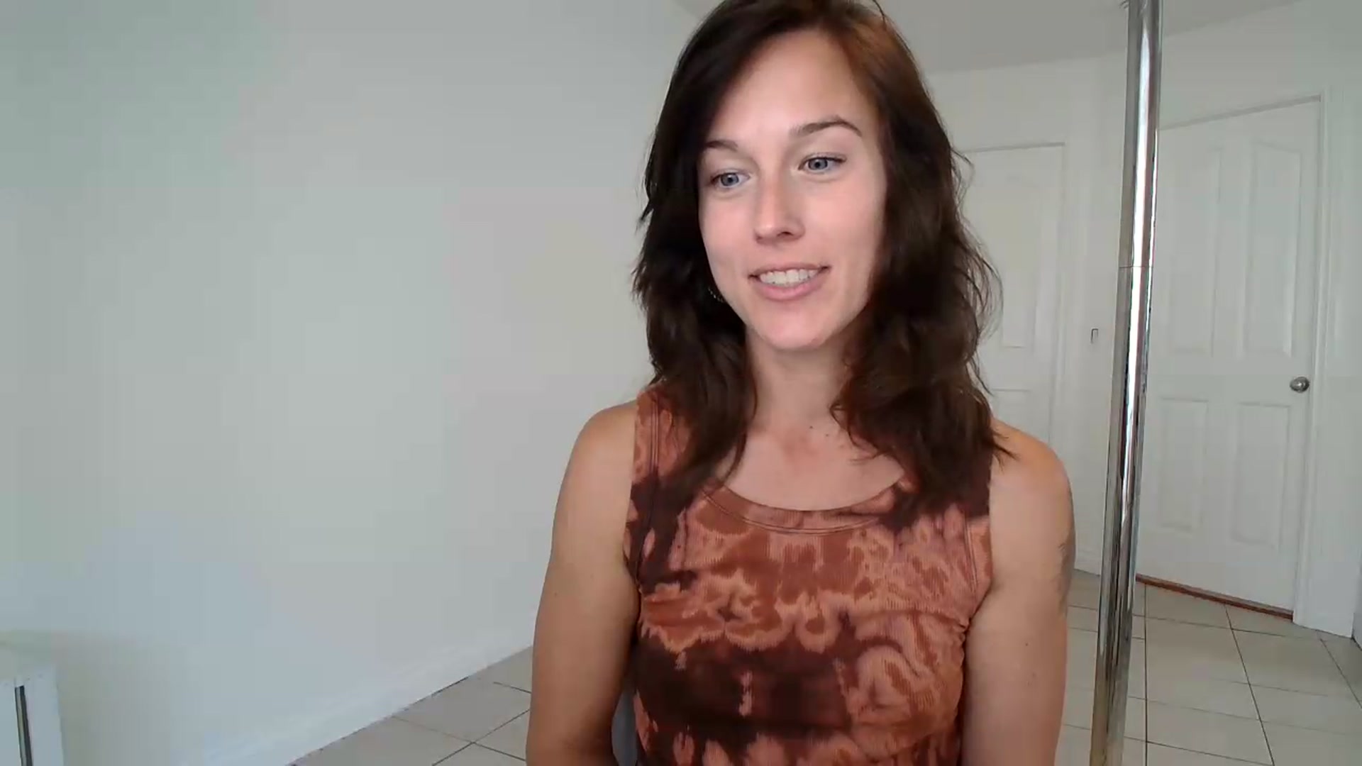 Gallery image thumbnail from ClitorisQueen's myfreecams stream on, 08/28/2026, 20:02 image 13 of 20