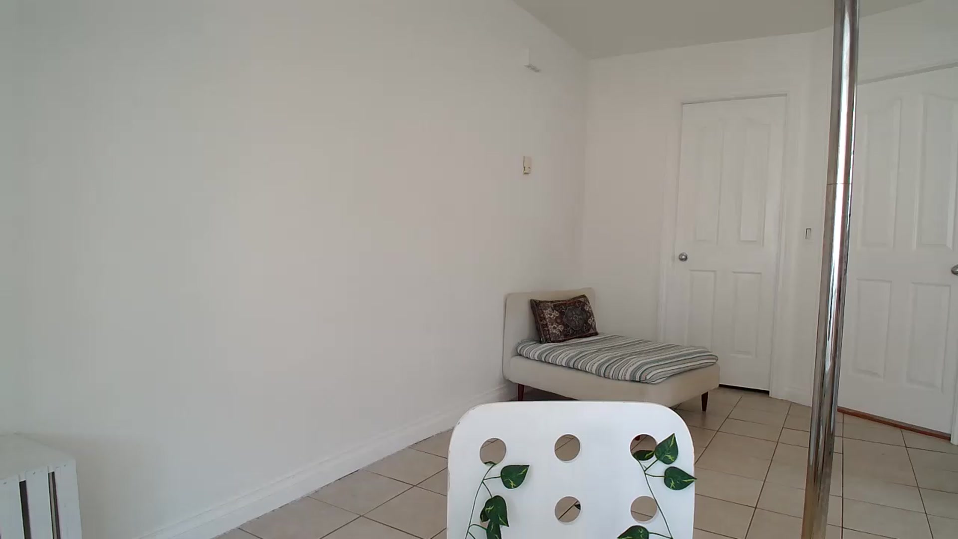 Gallery image thumbnail from ClitorisQueen's myfreecams stream on, 08/28/2026, 20:02 image 17 of 20
