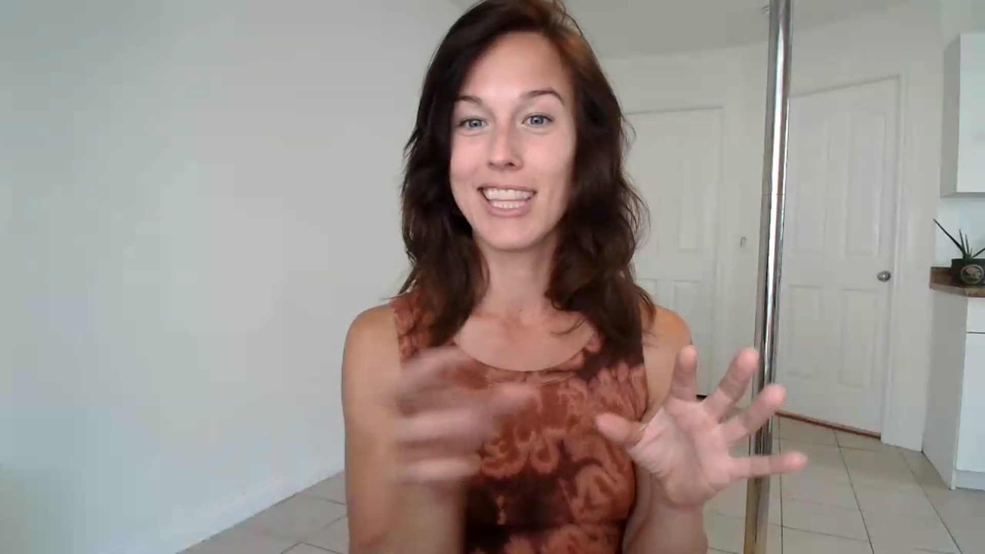 Gallery image thumbnail from ClitorisQueen's myfreecams stream on, 08/28/2026, 20:02 image 10 of 20