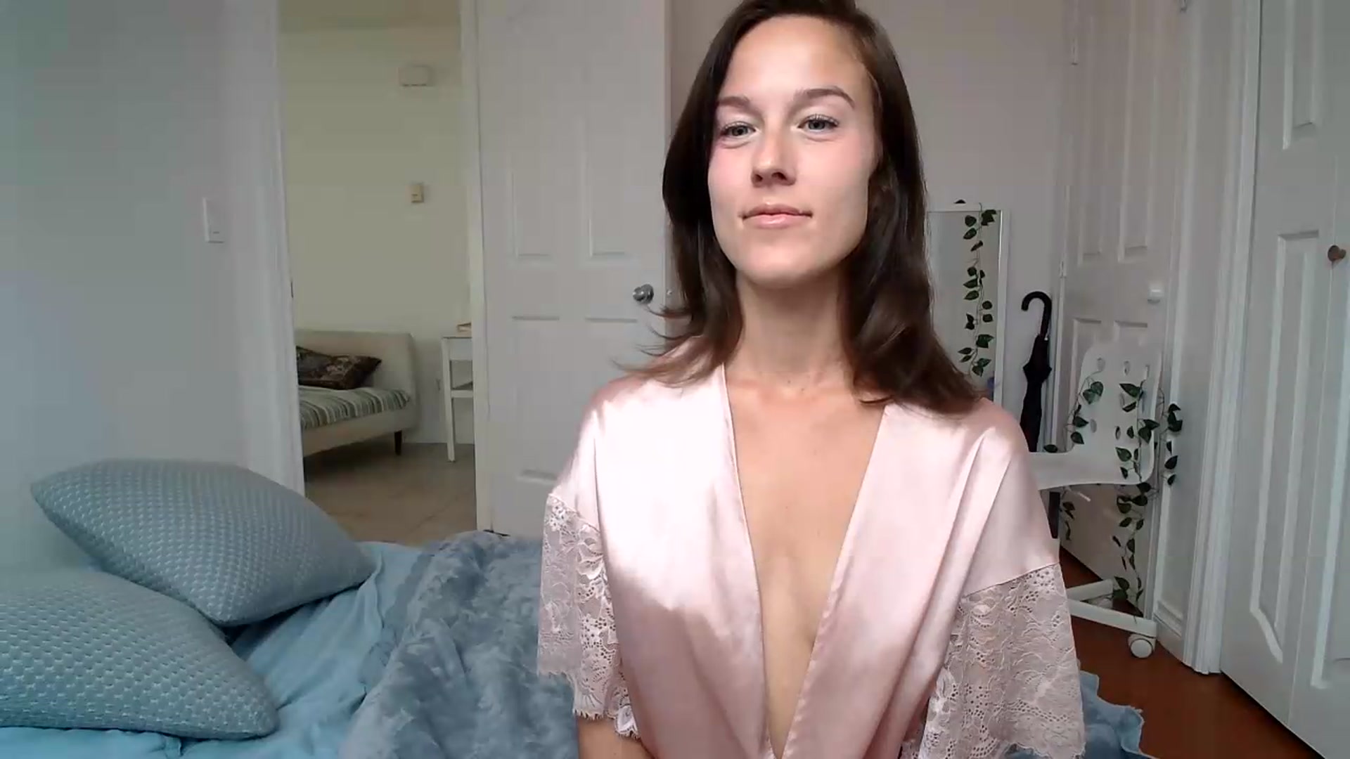 Gallery image thumbnail from ClitorisQueen's myfreecams stream on, 09/01/2026, 15:18 image 16 of 20