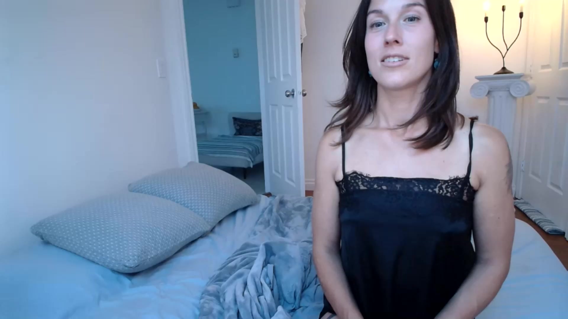Gallery image thumbnail from ClitorisQueen's myfreecams stream on, 09/06/2026, 02:25 image 18 of 20