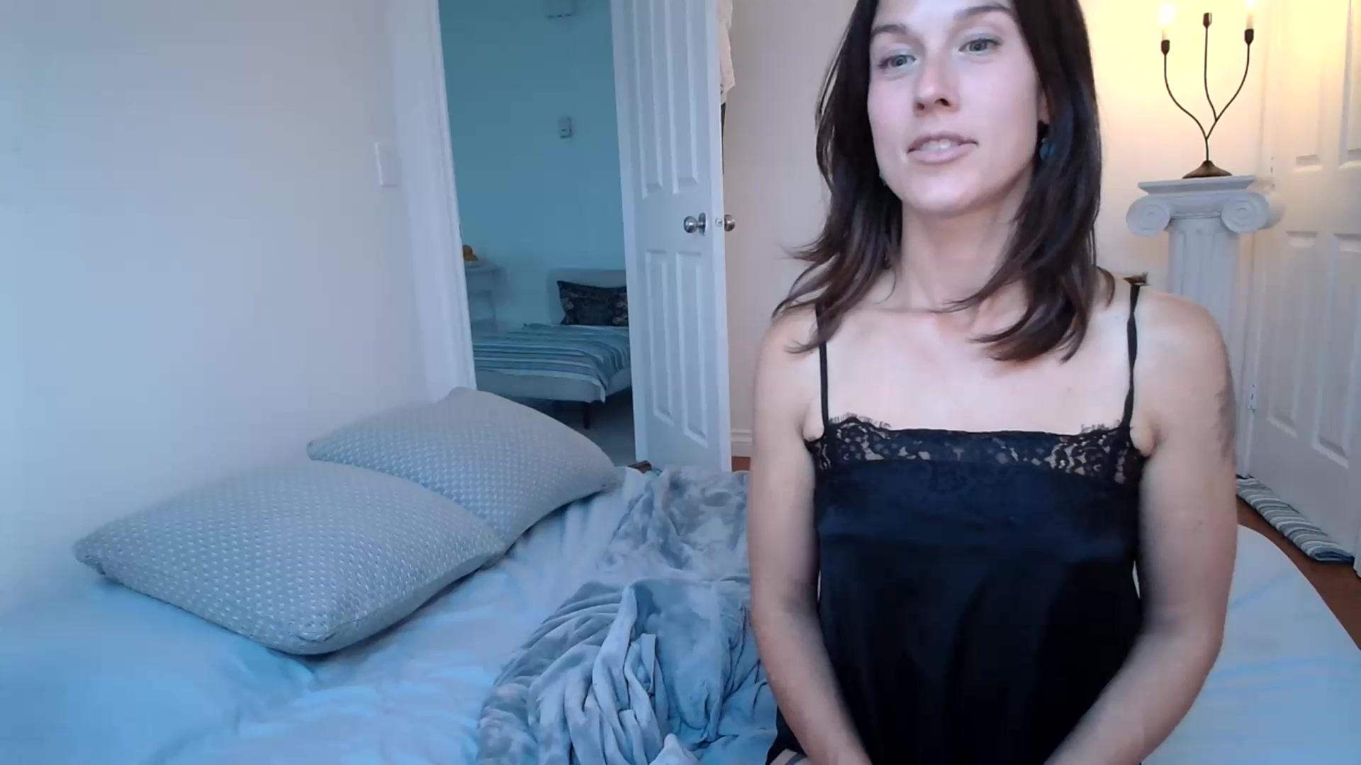 Gallery image thumbnail from ClitorisQueen's myfreecams stream on, 09/06/2026, 02:25 image 17 of 20