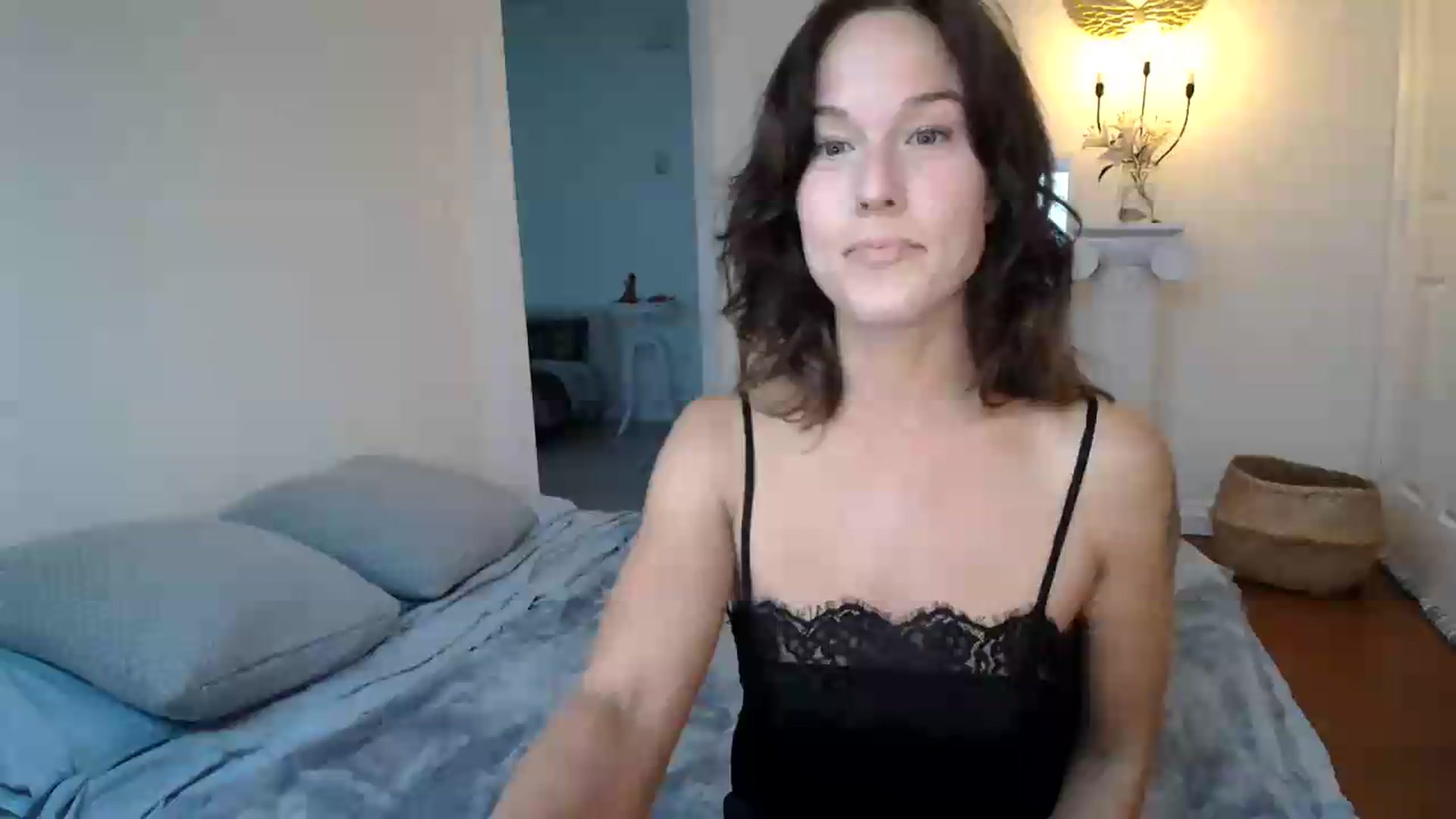 Gallery image thumbnail from ClitorisQueen's myfreecams stream on, 09/14/2026, 03:03 image 1 of 20